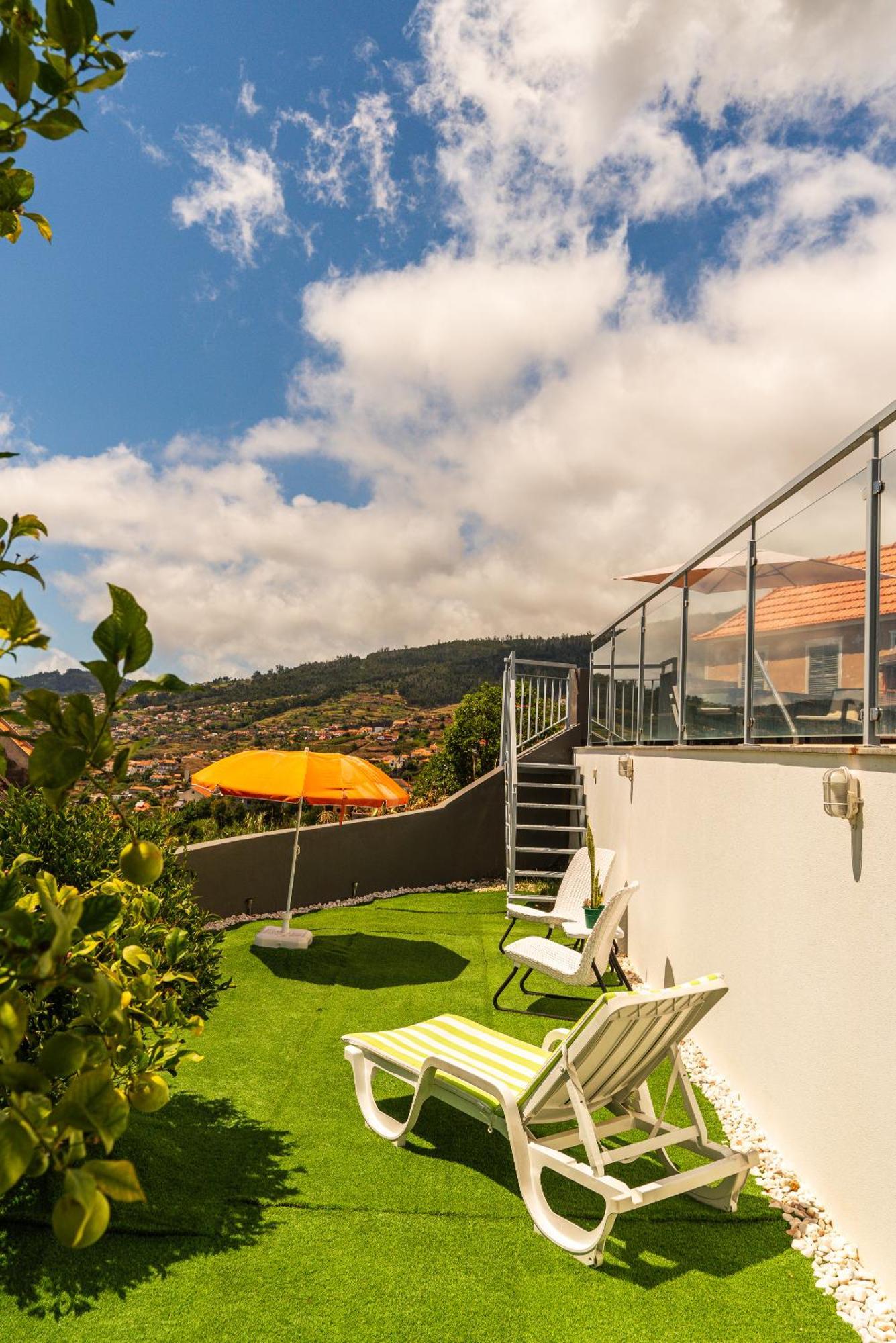 Roraima House - Private Pool & Garden Holiday home *