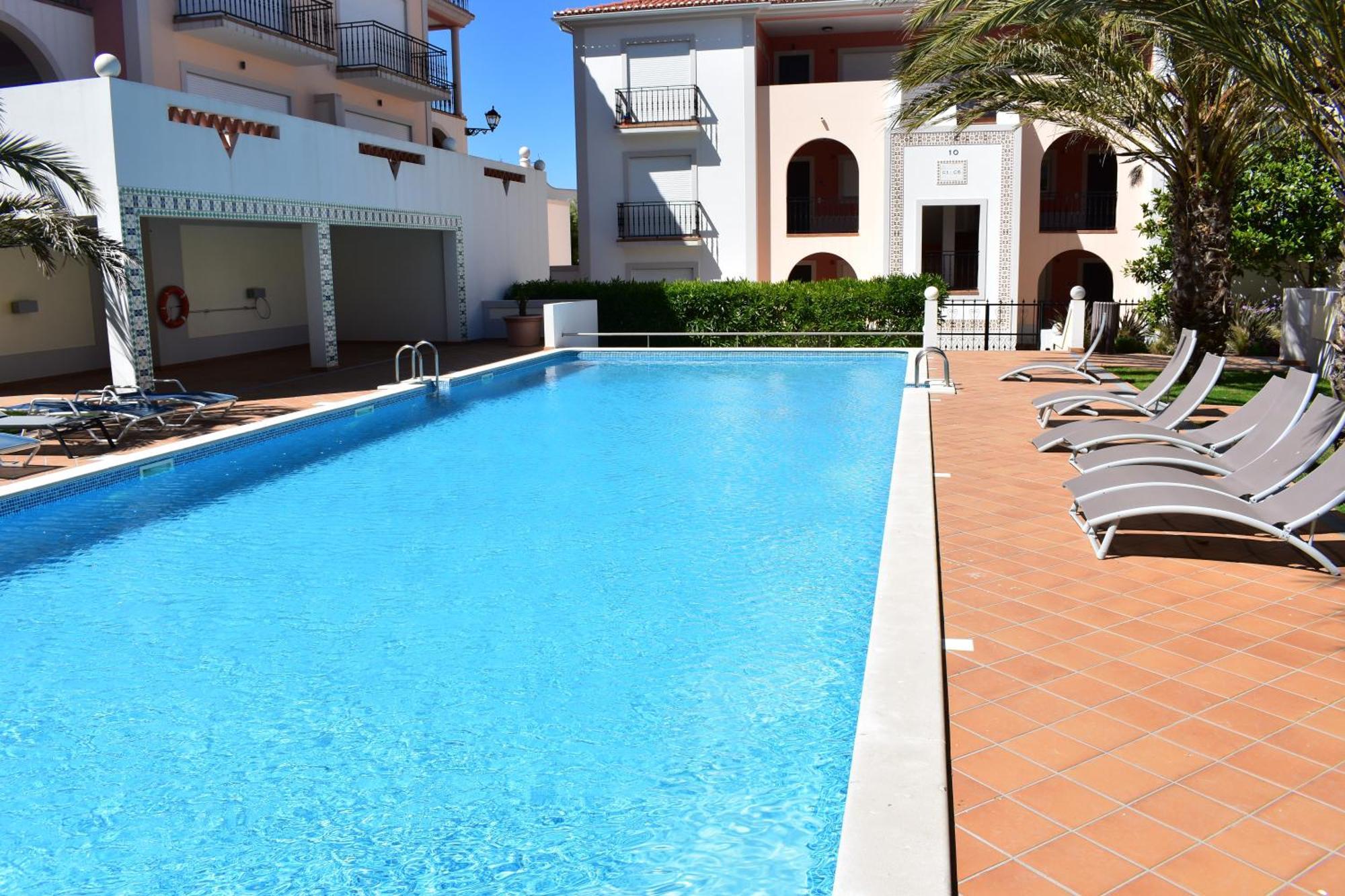 T3 Terraco E Piscina Del Rey Obidos C14 * Amoreira (Leiria)