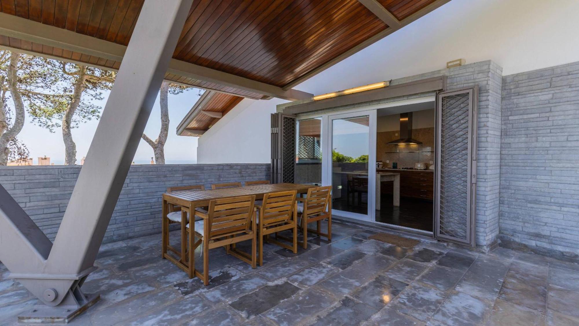 Estoril Oceanview Villa *