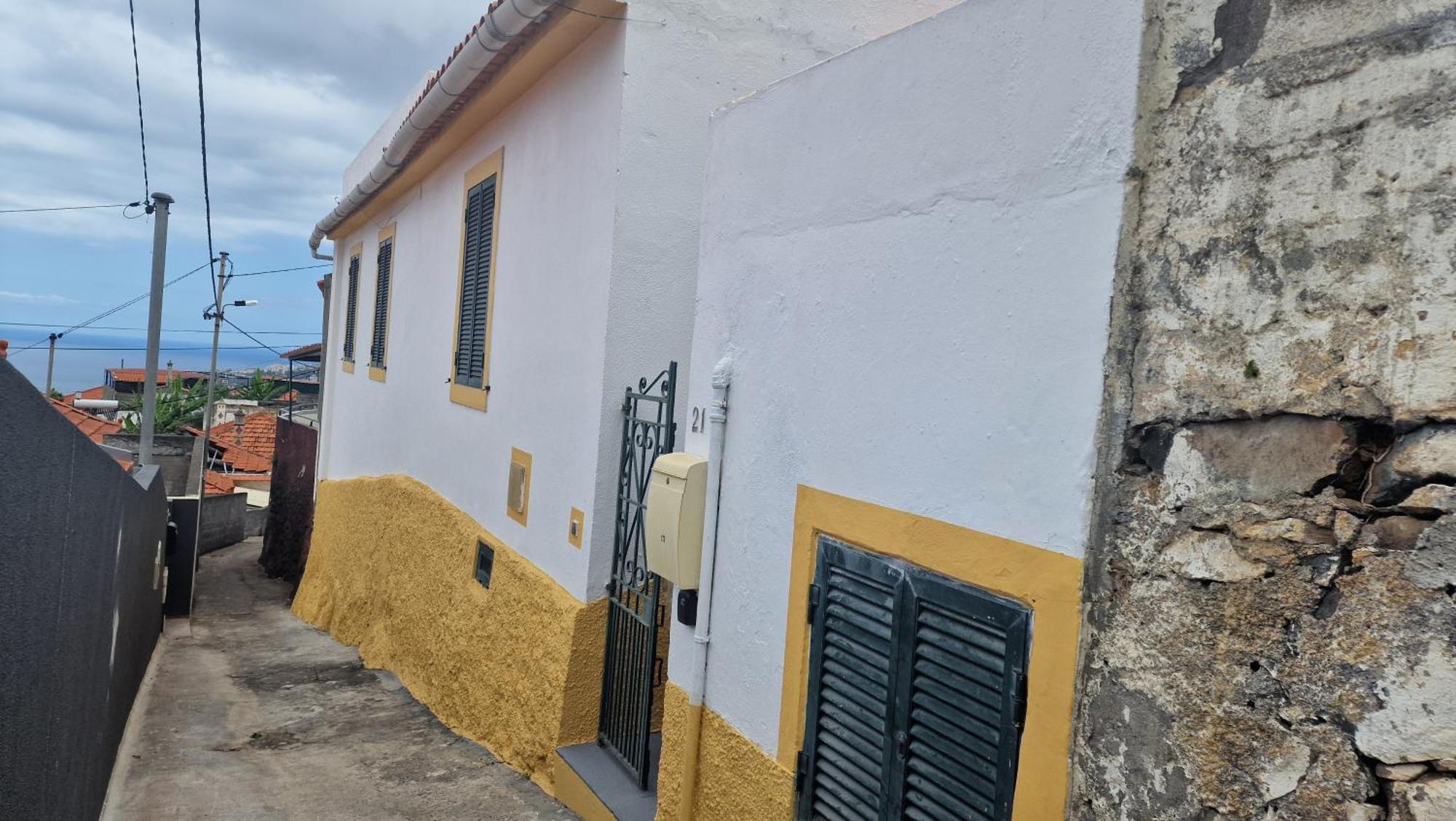Jose's Cozy Little * Funchal (Madeira)