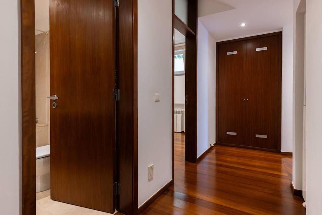Estoril Oceanview Parede