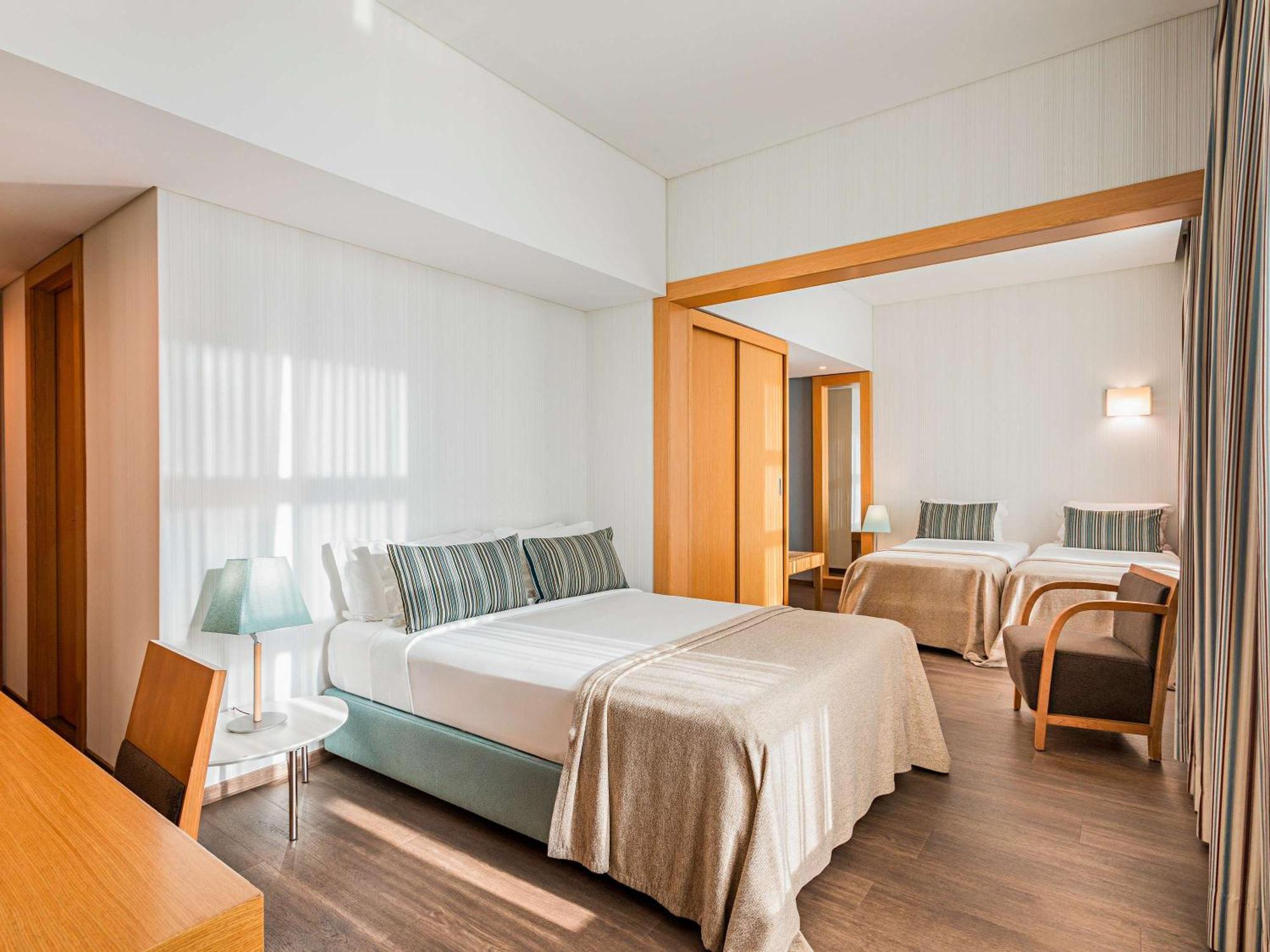 Hotel Mercure Lisboa 4*