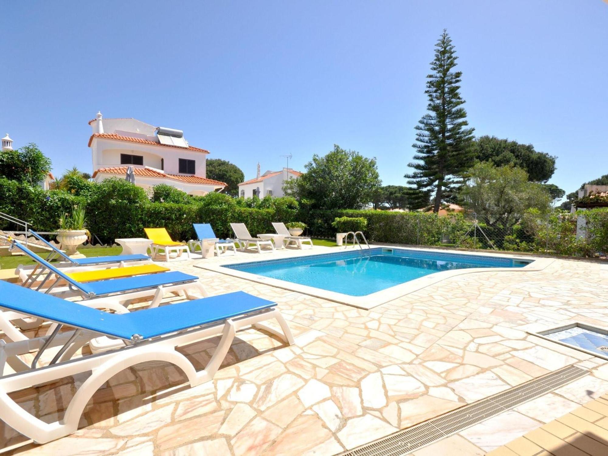 Holiday home Spacious In The Typical Portuguese Style With Private Swimming Pool Near Vilamoura