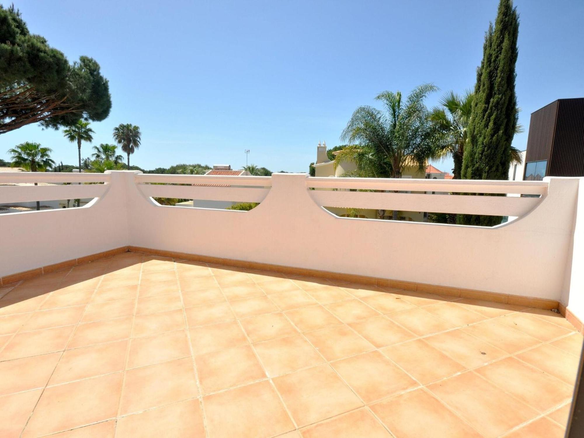 Spacious In The Typical Portuguese Style With Private Swimming Pool Near Holiday home Vilamoura