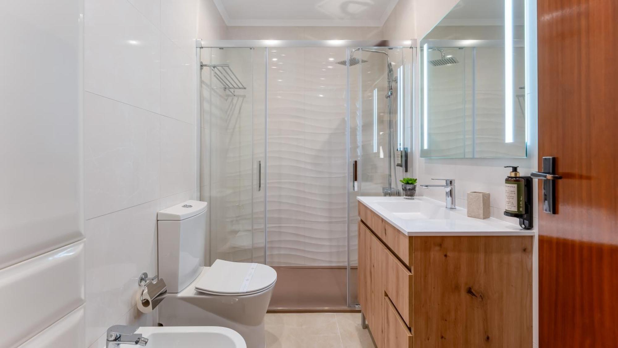 Appartement 4 Bdr Flat With Balcony In Armacao By Lovelystay *
