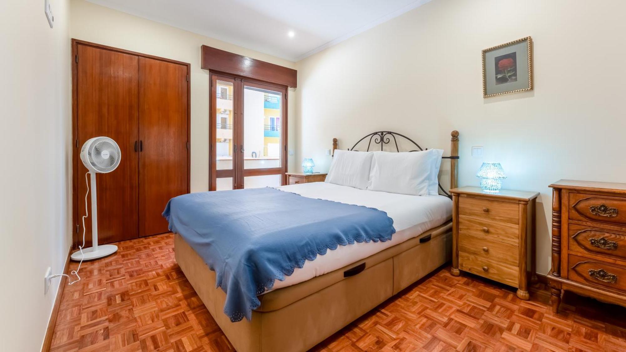 Appartement 4 Bdr Flat With Balcony In Armacao By Lovelystay Armação de Pêra