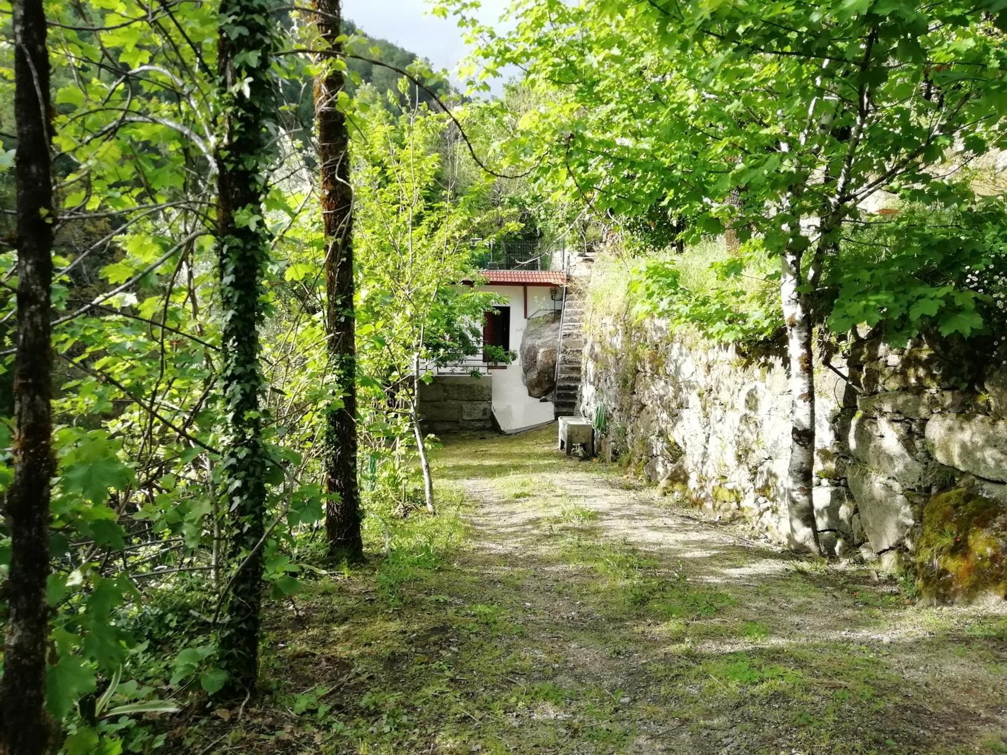 Campismo Rural Vale Dos Moinhos Geres