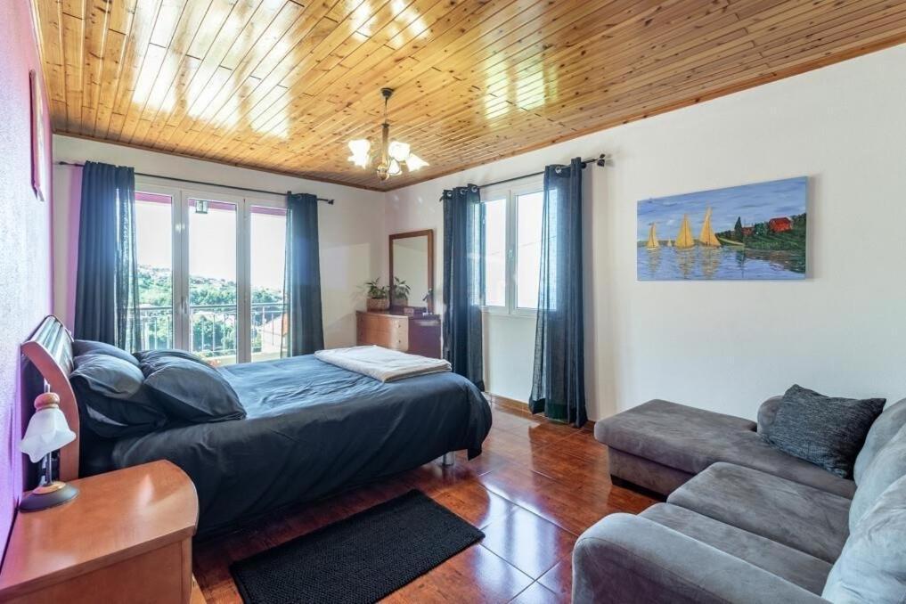 Casa - Peceful Mountain Retreat In Calheta Hospedagem domiciliar *