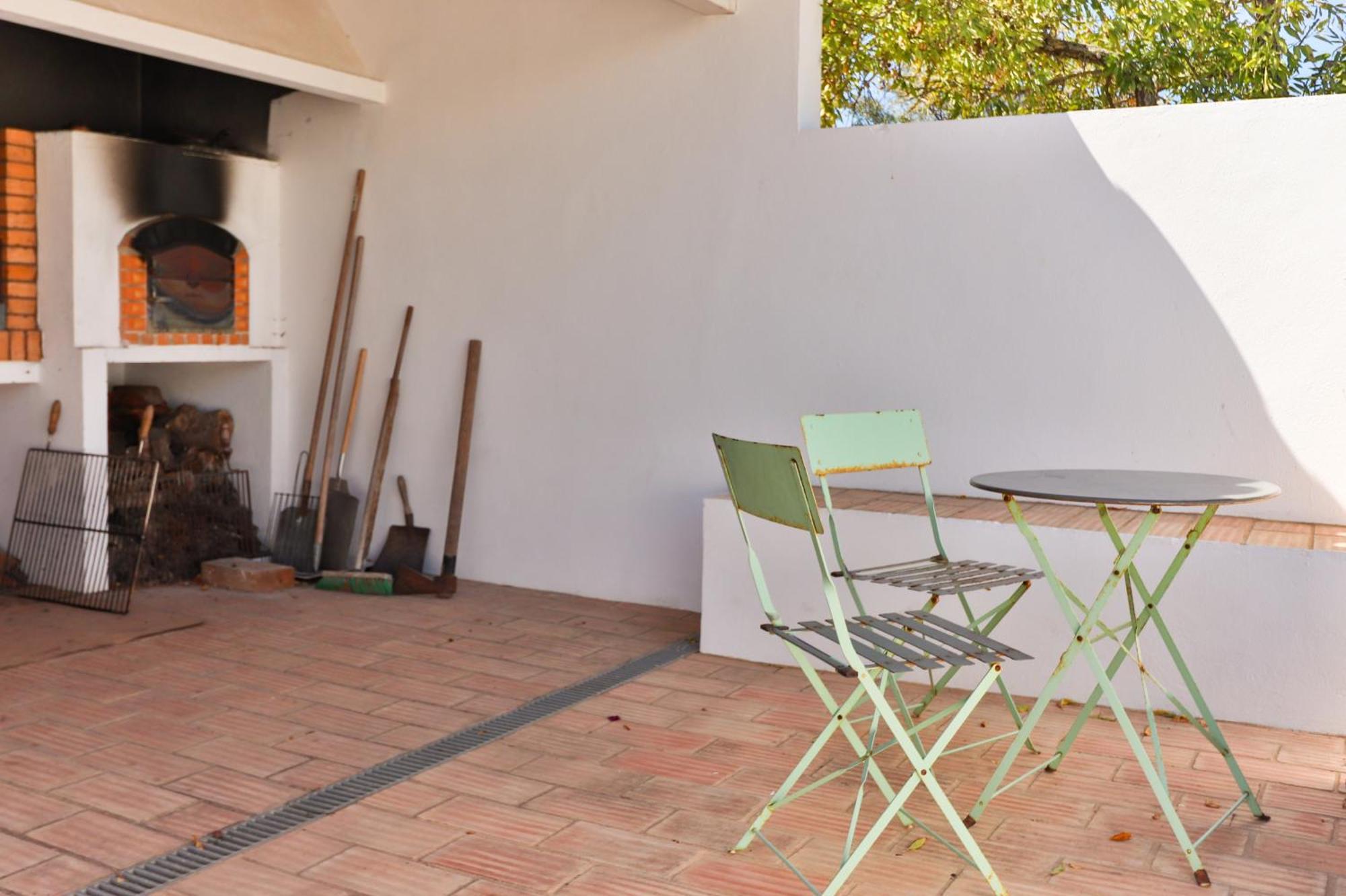 102 T Guest house *