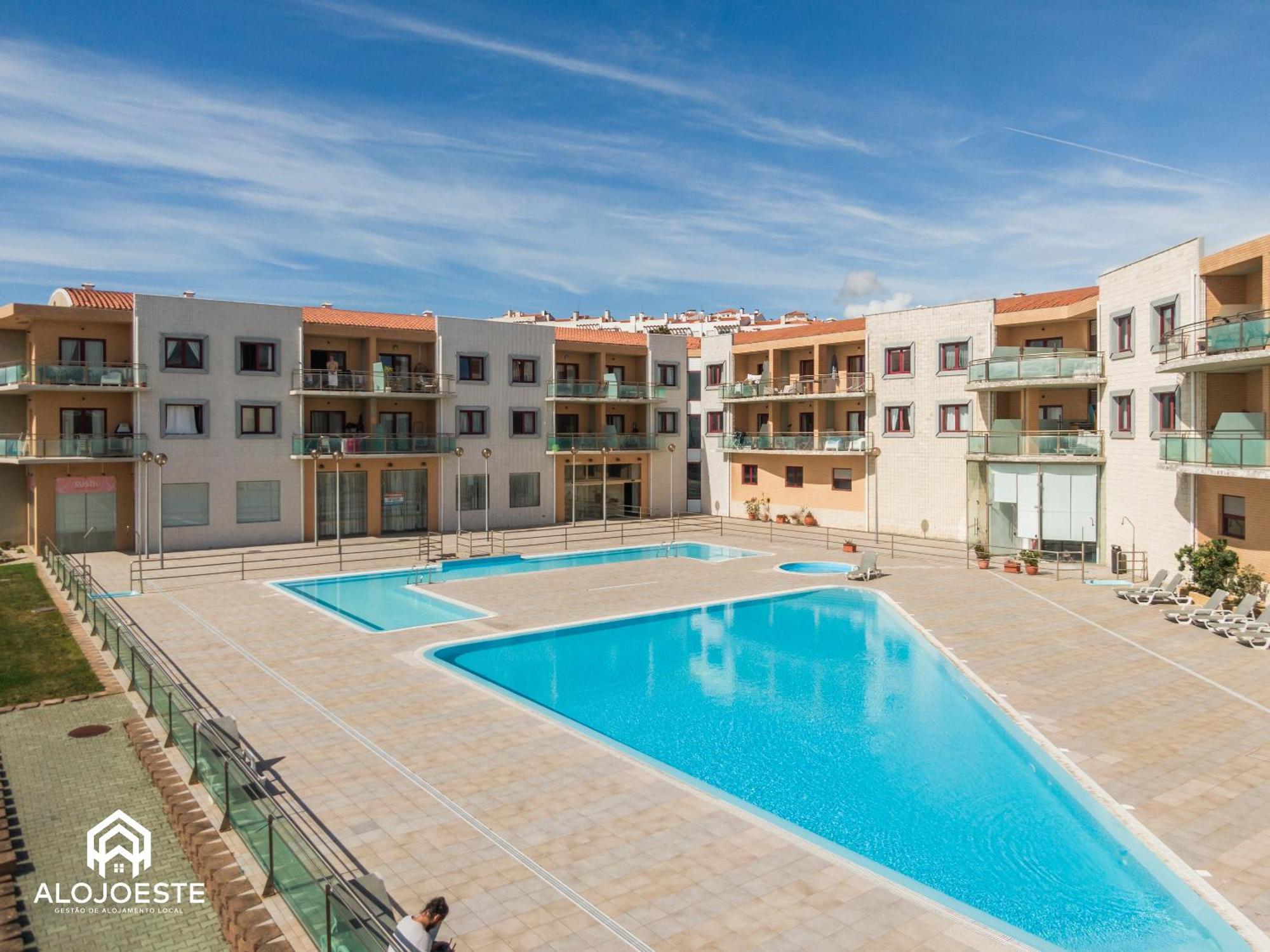 Summer In Paradise - Sea View And Pool In Apartment Ericeira