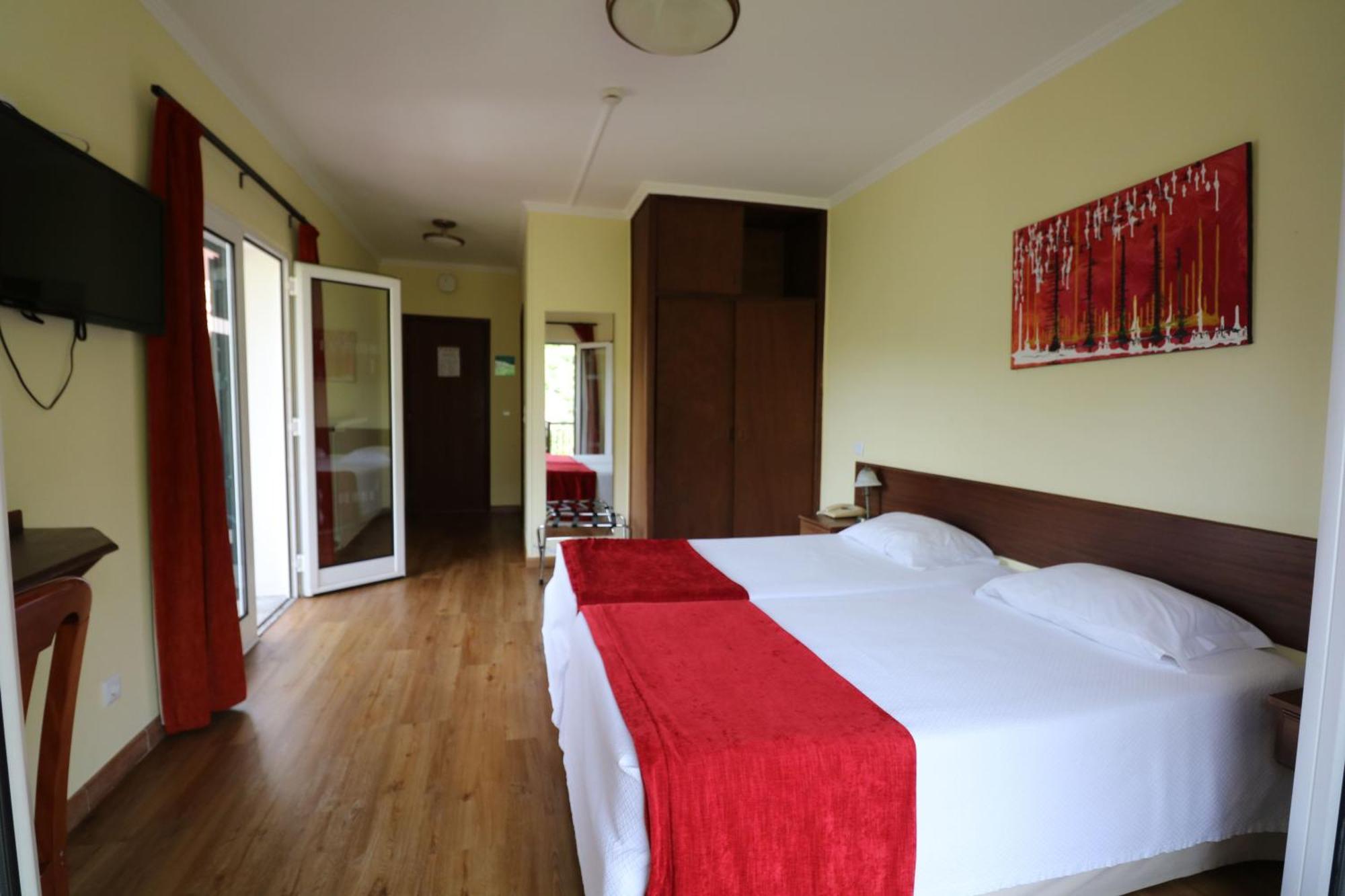 Hotel Valley View Encumeada 3*