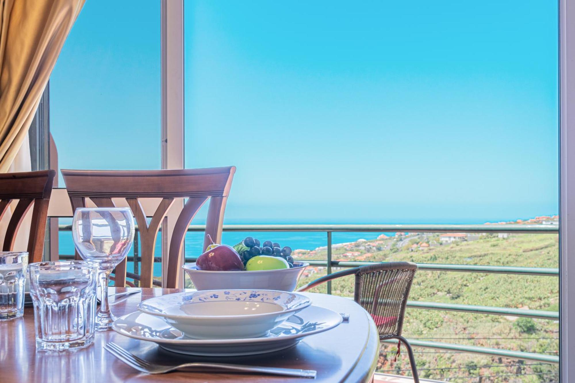 Apartment Calheta 3 Stars