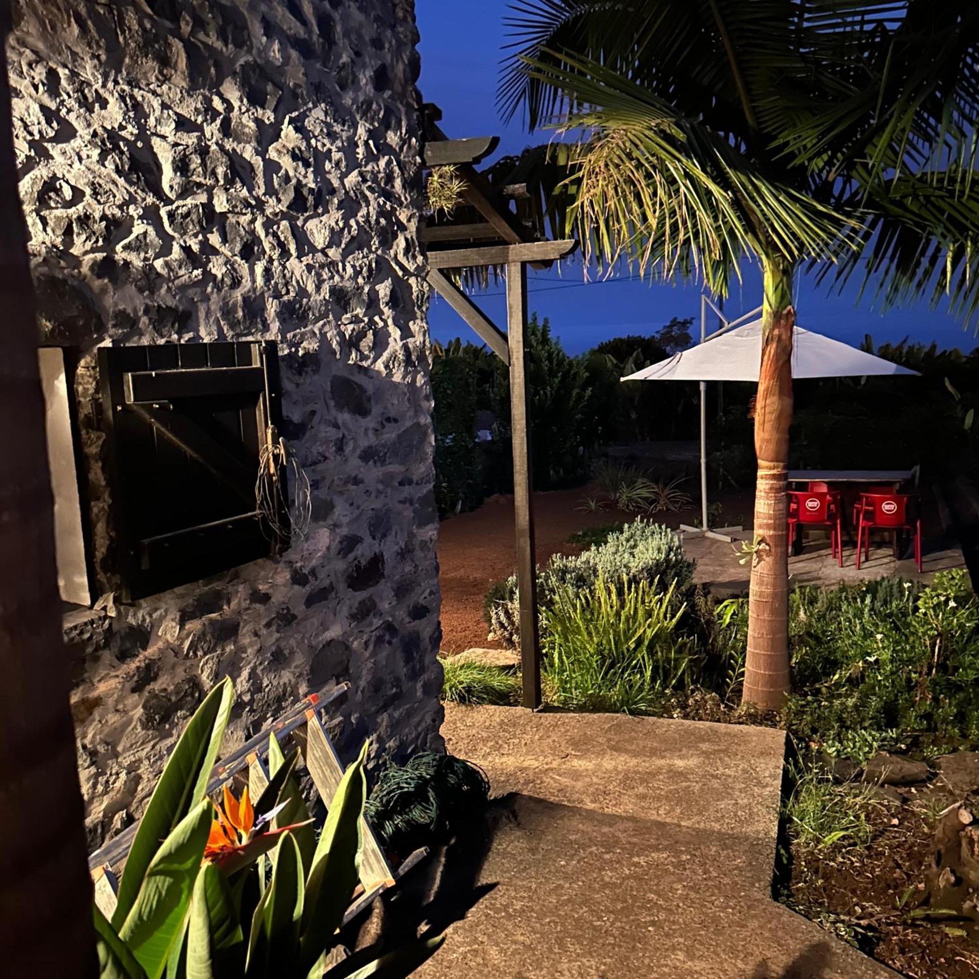 Holiday home As Casinhas Da Madeira - Cosy Stone In A Subtropical Garden