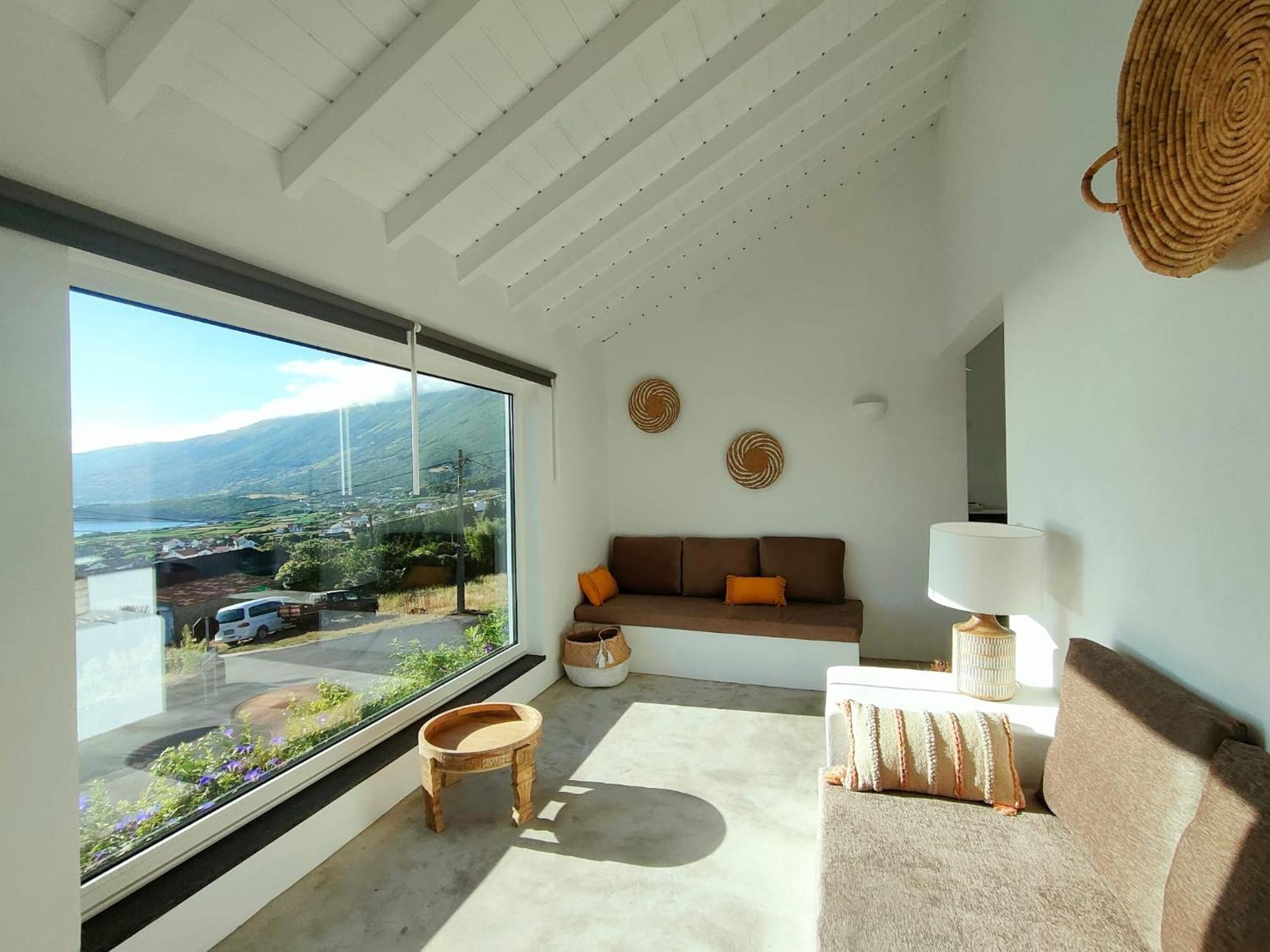Casa Dos Castanheiros - The White Holiday home Canto da Areia