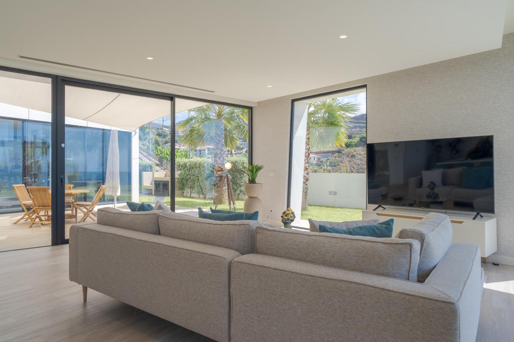 Luxury Diamond House By Madeira Villa