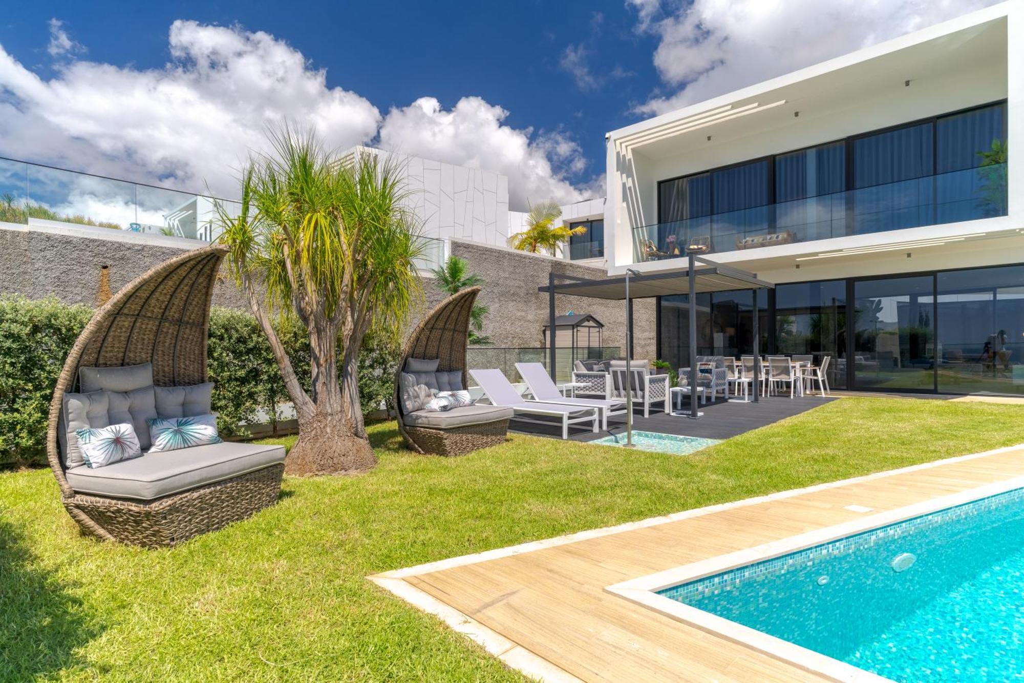 Luxury Diamond House By Madeira *
