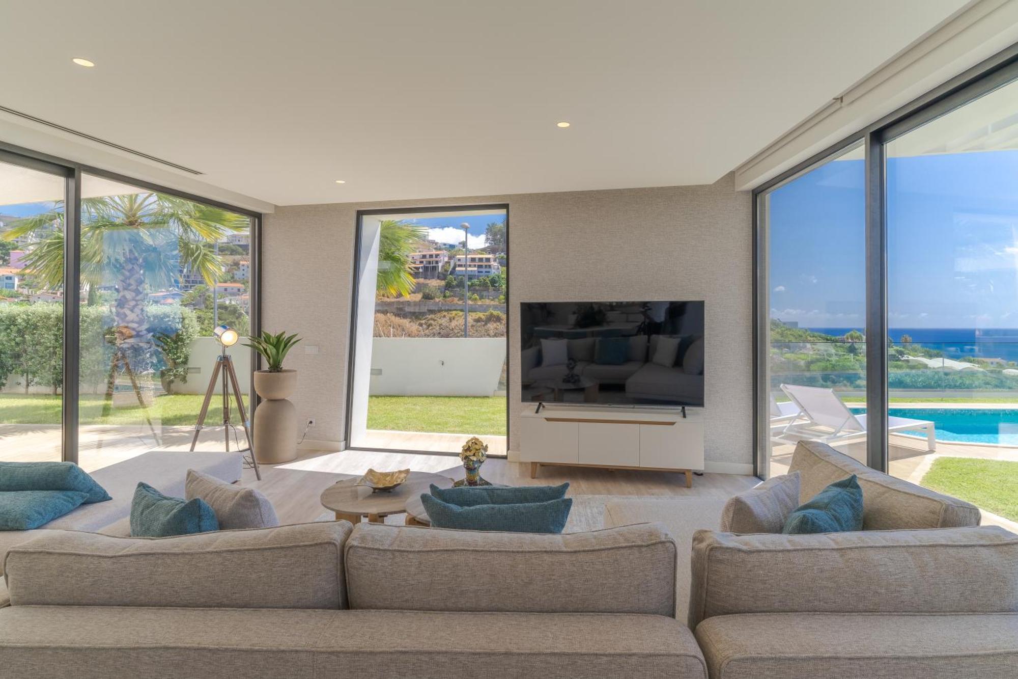 Luxury Diamond House By Madeira Villa