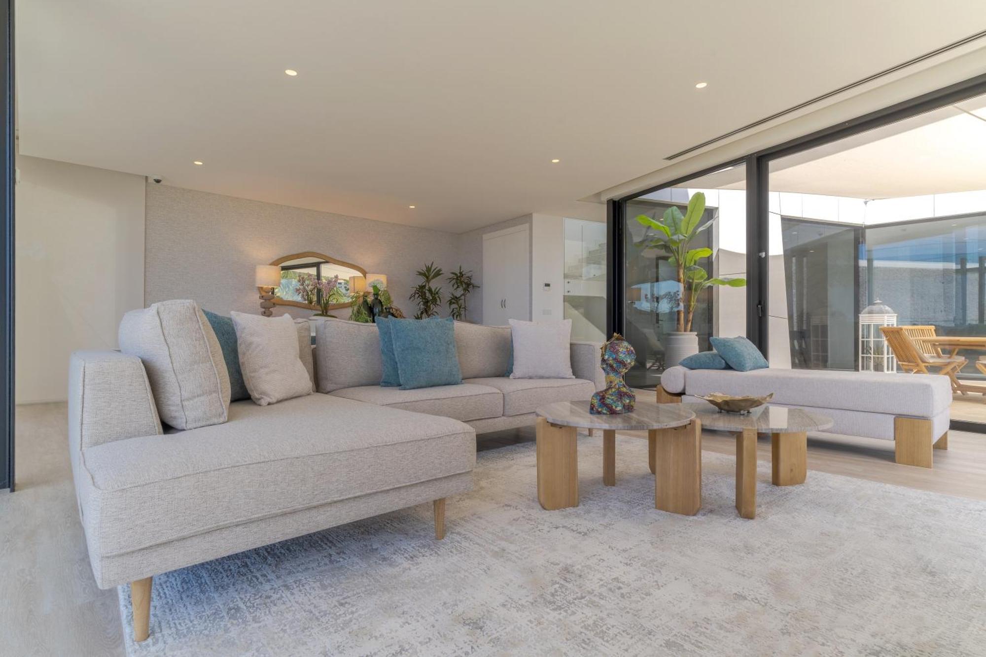 Luxury Diamond House By Madeira