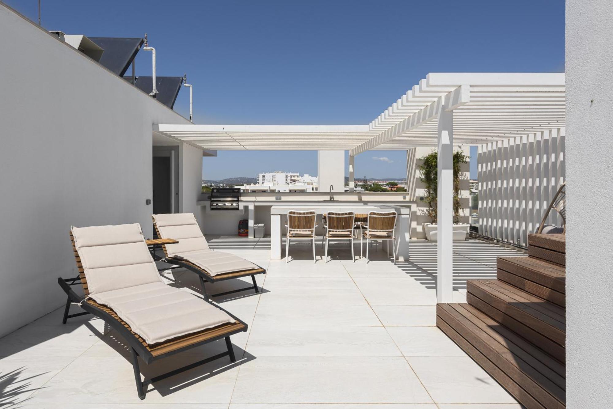 Terracos De -luxury Duplex Penthouse 3br View, 50m From Quarteira