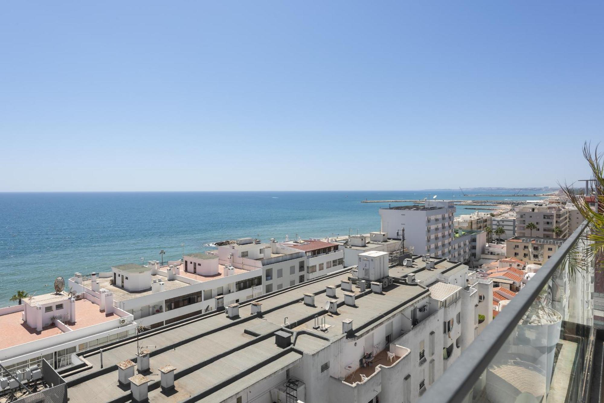 Terracos De -luxury Duplex Penthouse 3br View, 50m From
