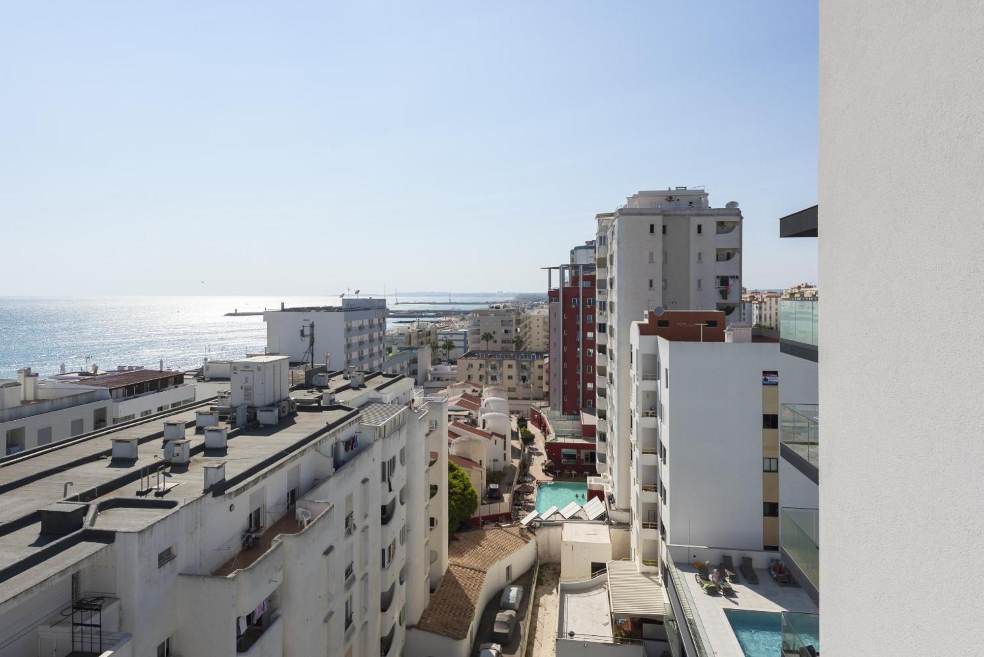 Terracos De -luxury Duplex Penthouse 3br View, 50m From * Quarteira