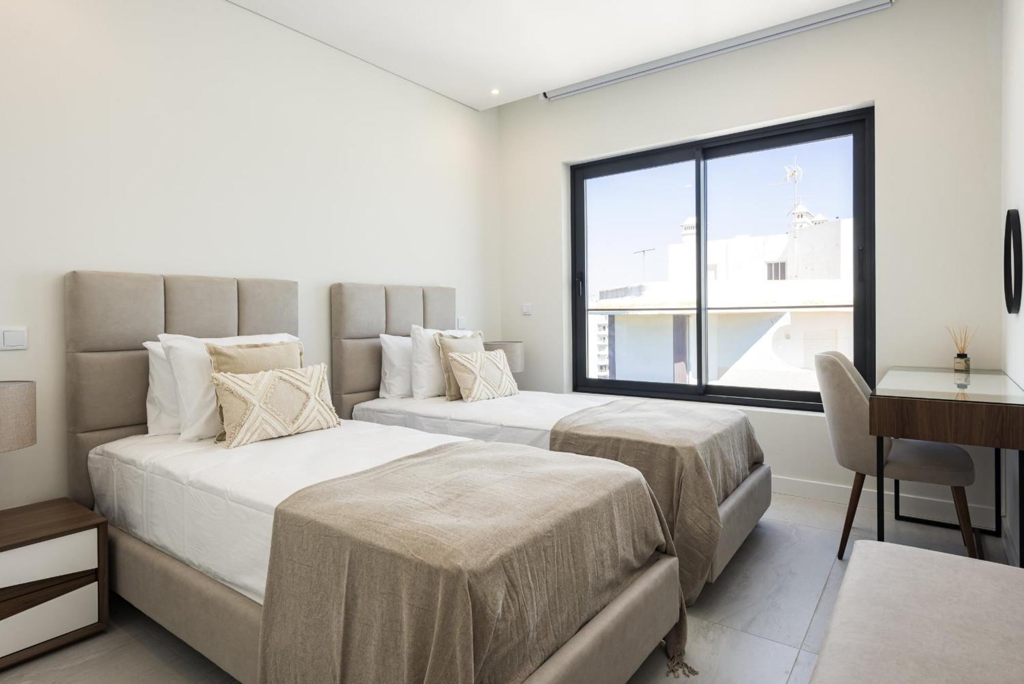 Terracos De -luxury Duplex Penthouse 3br View, 50m From Apartment