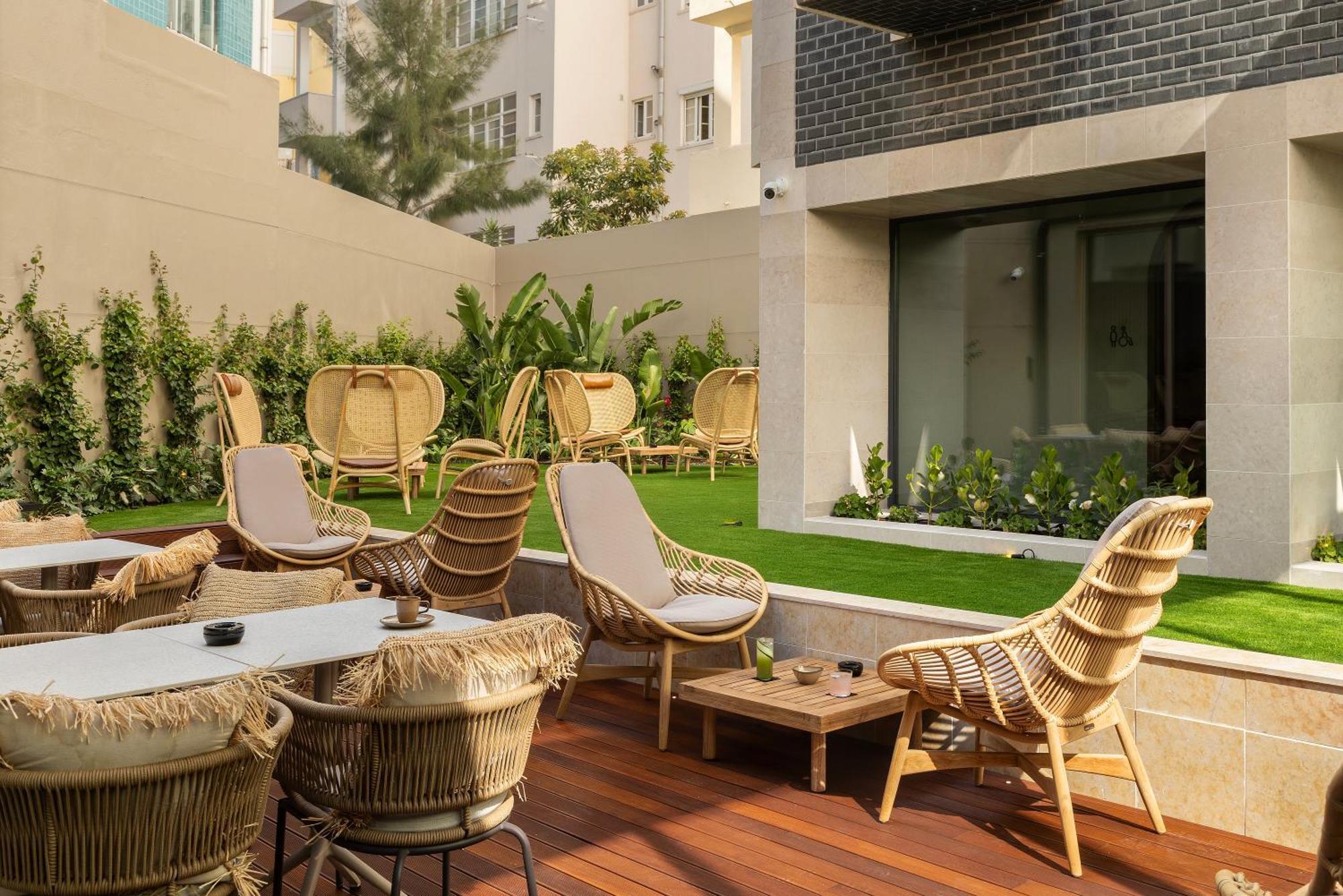 Evolution Valbom Hotel 4*