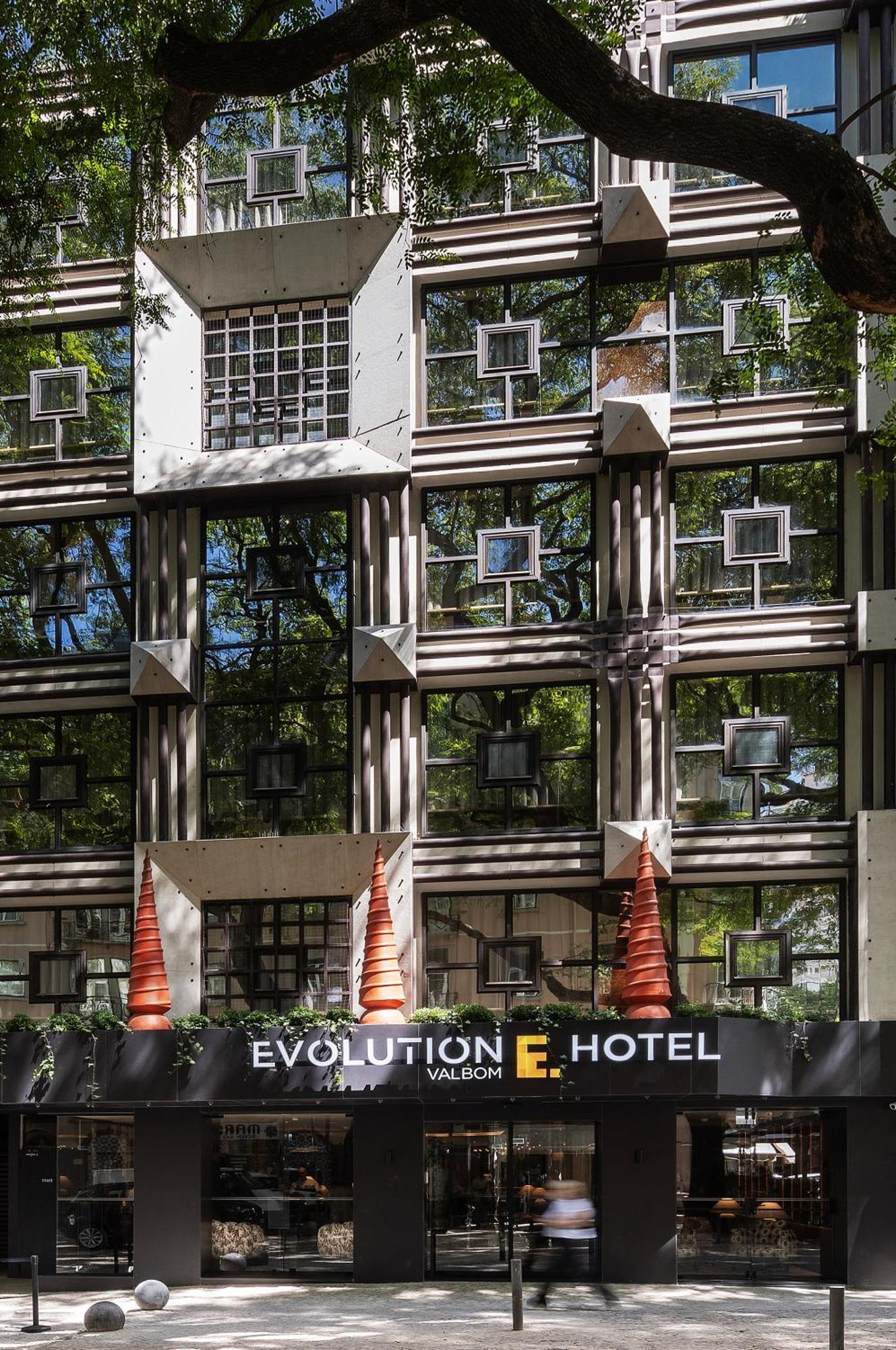 Evolution Valbom Hotel
