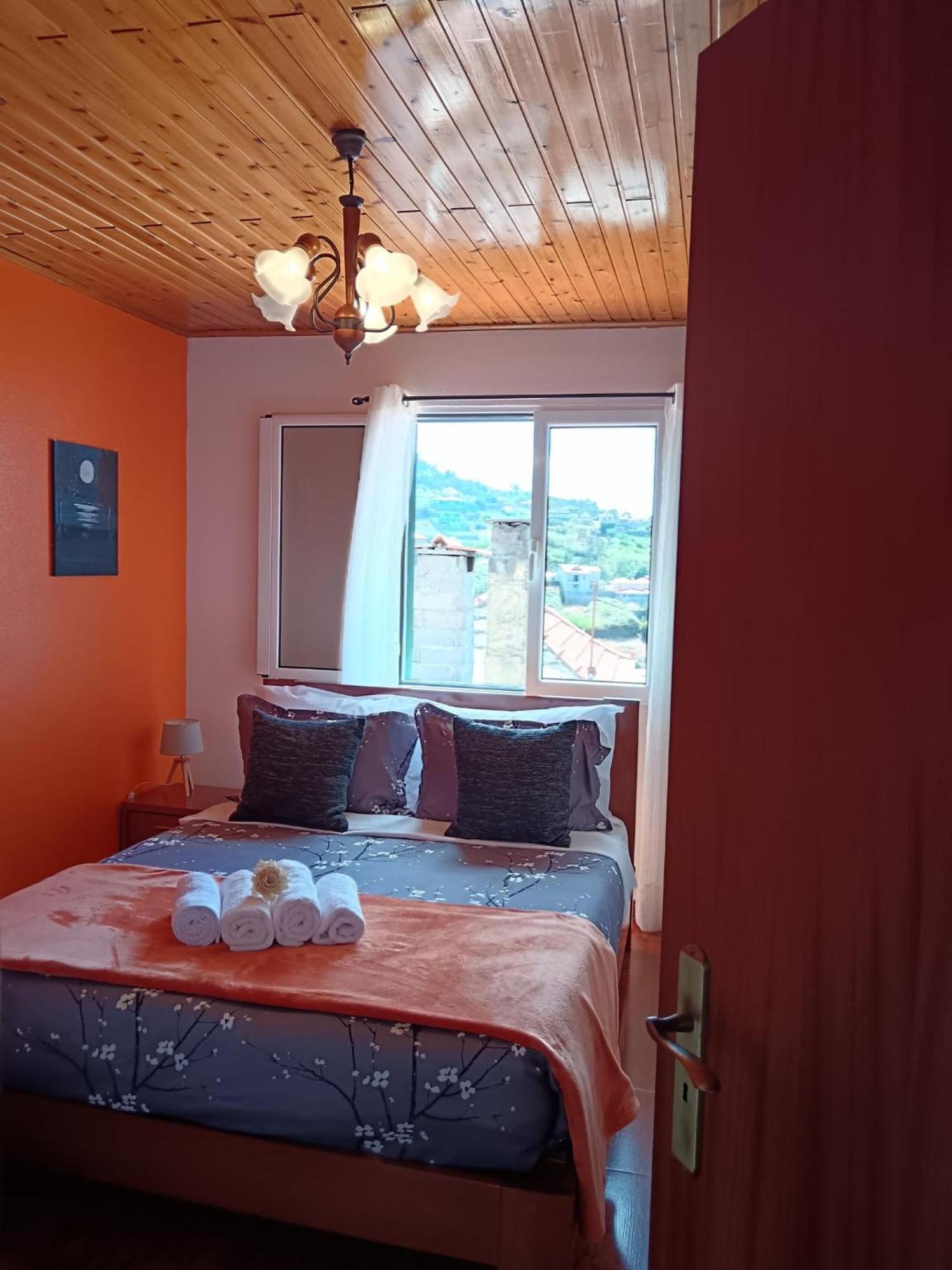Casa - Peceful Mountain Retreat In Calheta Homestay Ribeira do Raposo