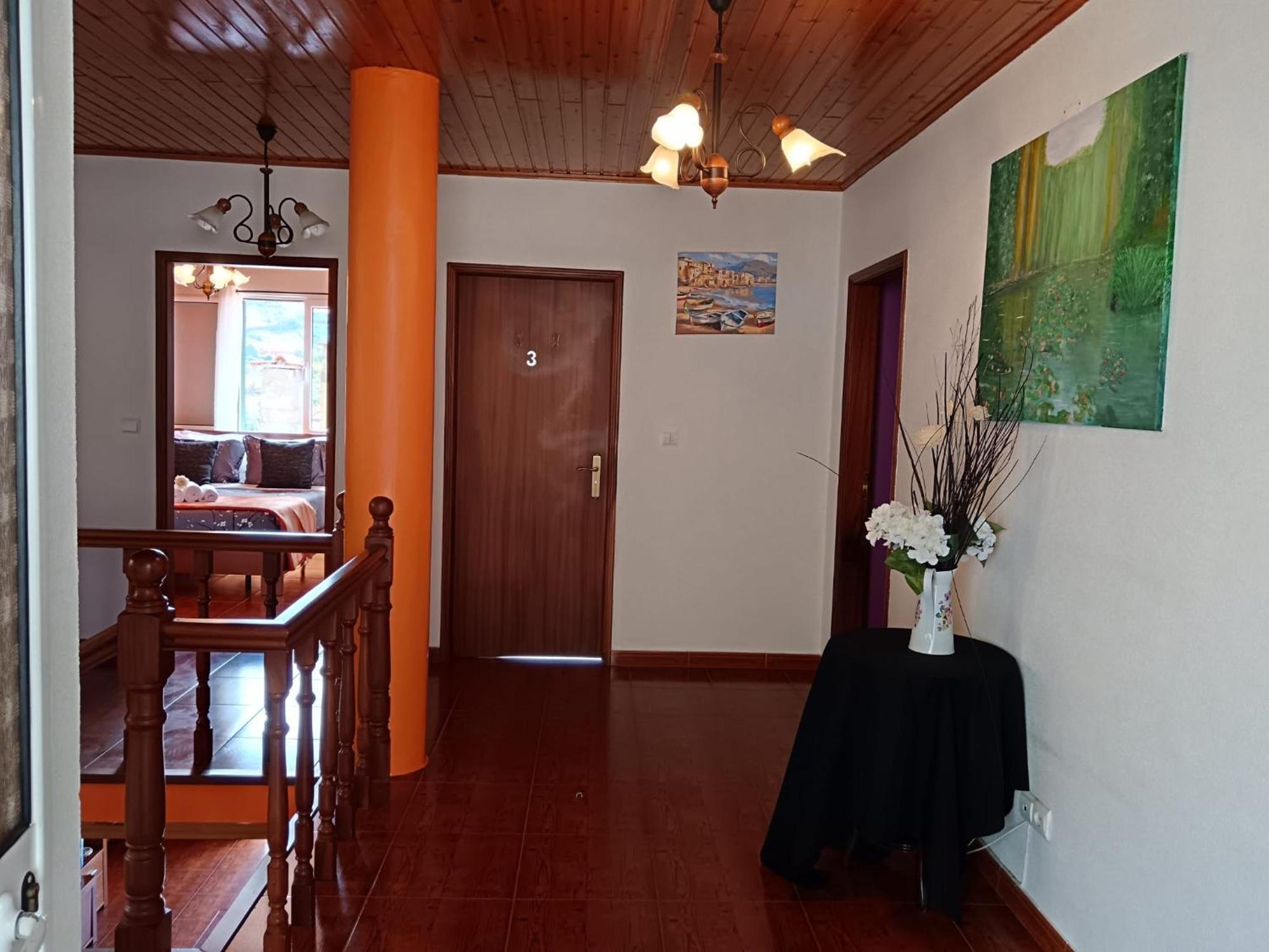 Casa - Peceful Mountain Retreat In Calheta Homestay