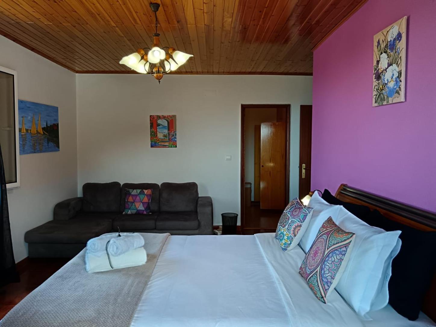 Casa - Peceful Mountain Retreat In Calheta Homestay *