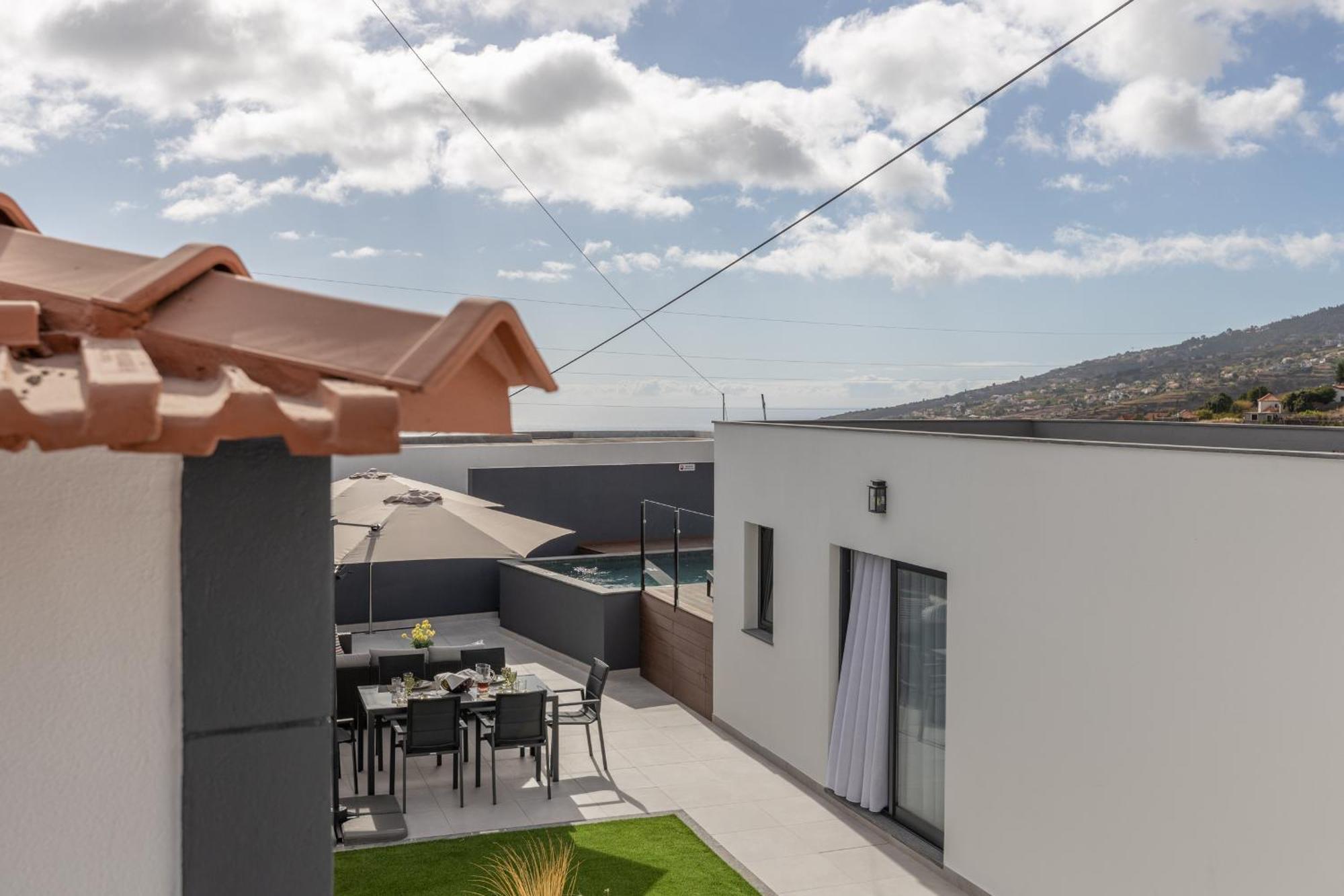 Vila Sun House - B Calheta (Madeira)