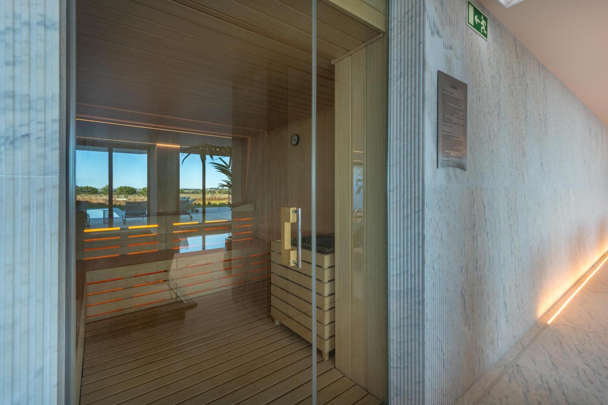 Apartment Cond Bayline & Retreat - Linguado By Bedzy