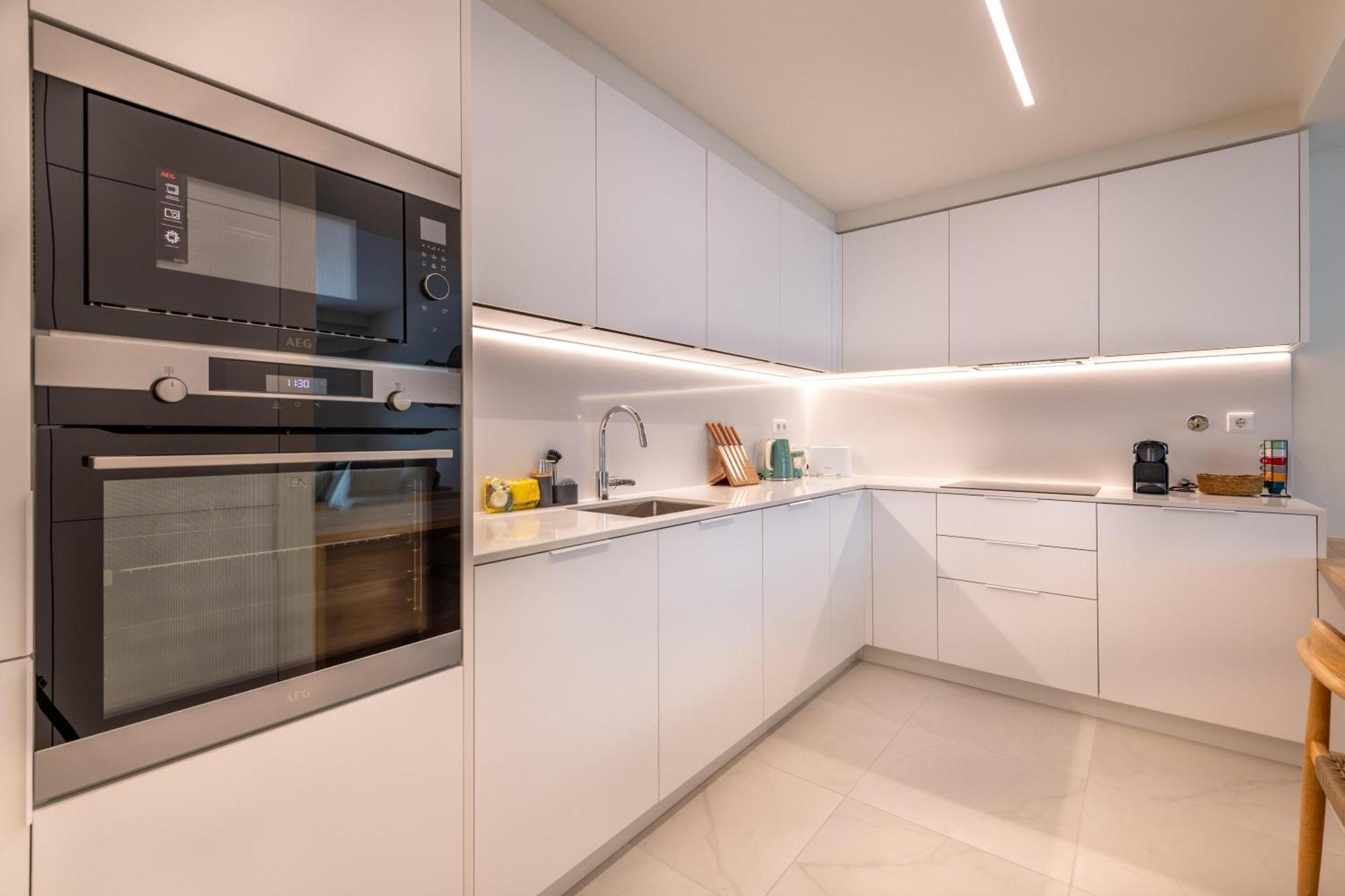Apartment Cond Bayline & Retreat - Linguado By Bedzy