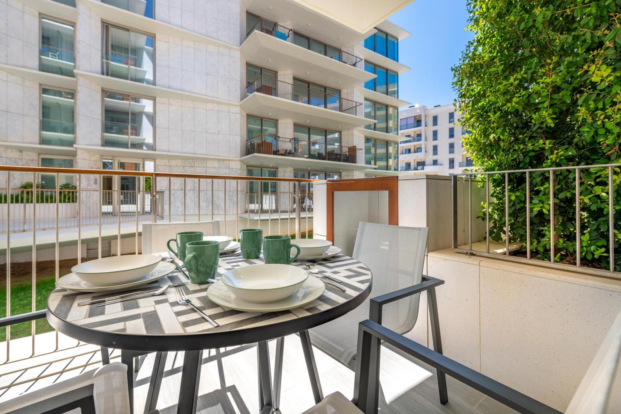 Apartment Cond Bayline & Retreat - Linguado By Bedzy