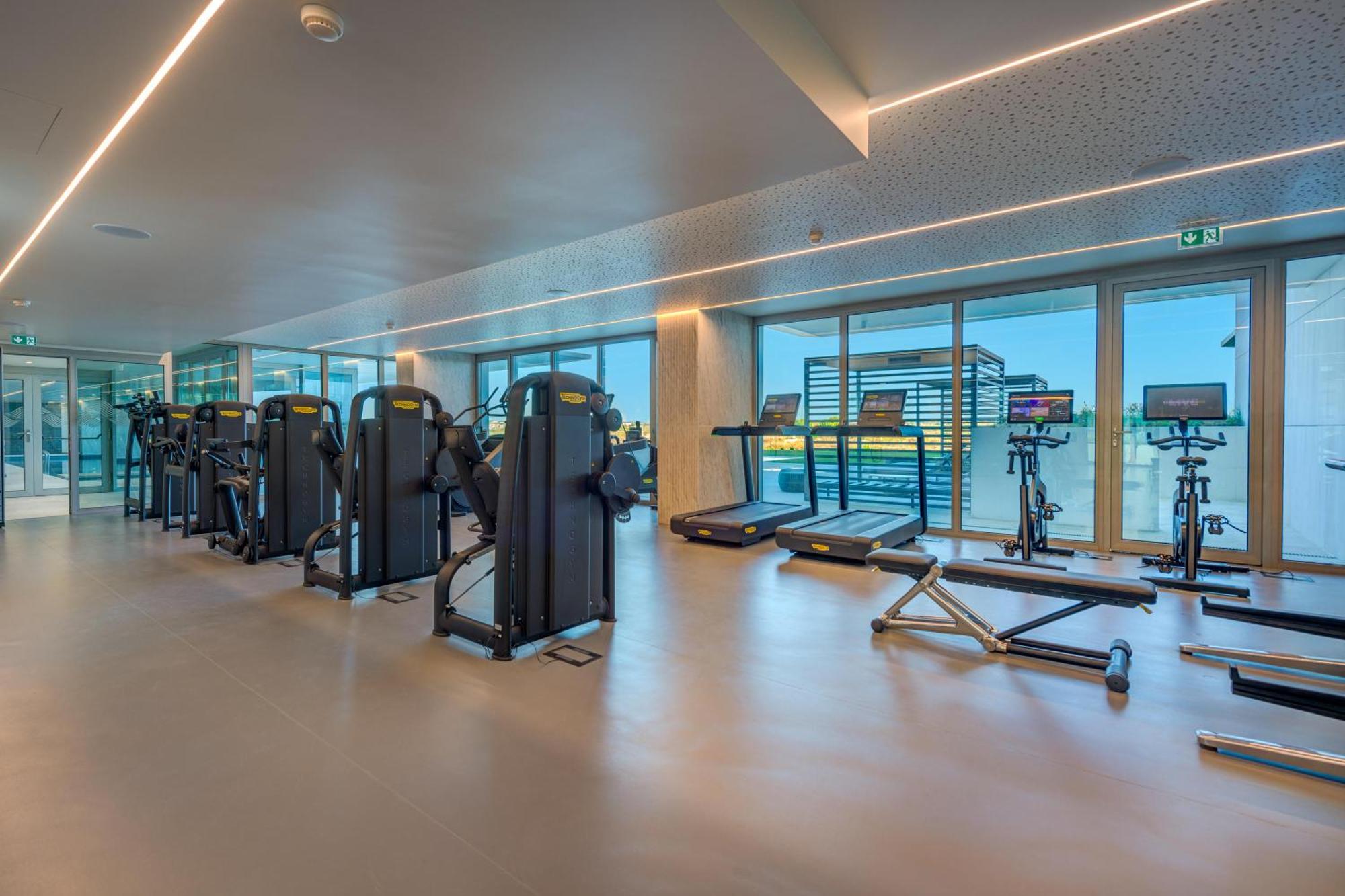 Cond Bayline & Retreat - Linguado By Bedzy Apartment *