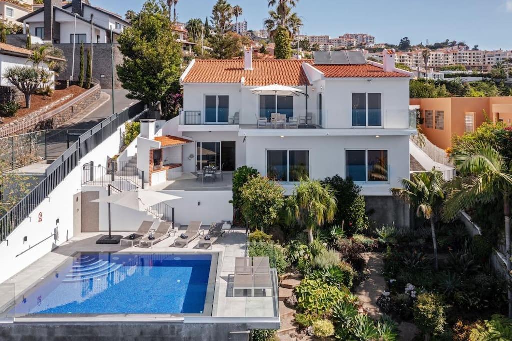 Ourmadeira - Aquarela, Panoramic Seaviews Villa *