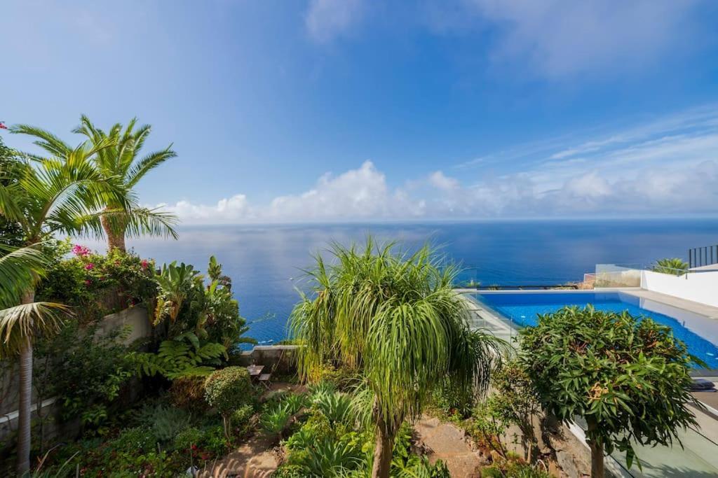 Villa Ourmadeira - Aquarela, Panoramic Seaviews Canico (Madeira)