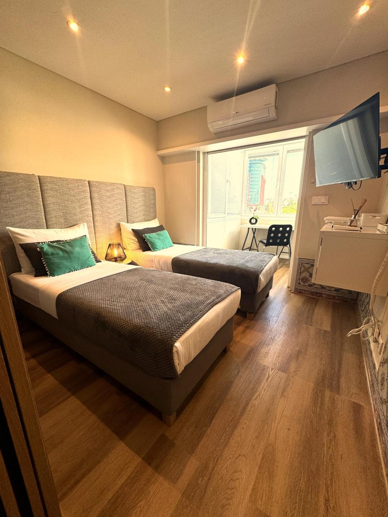 Lx Art Flats | Flat Two * Lissabon
