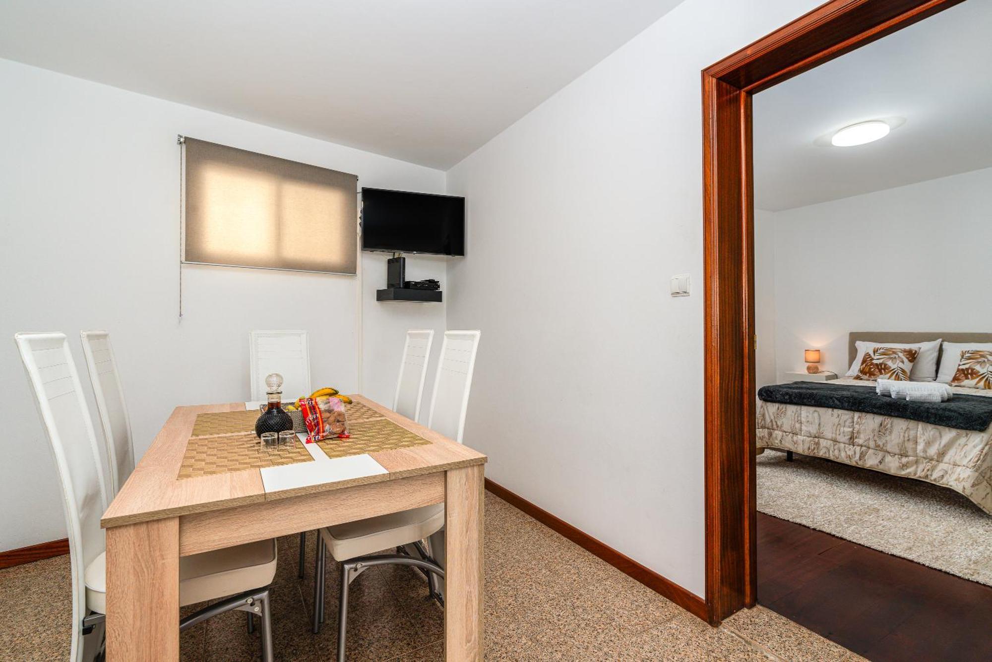 Atouguia House Holiday home *