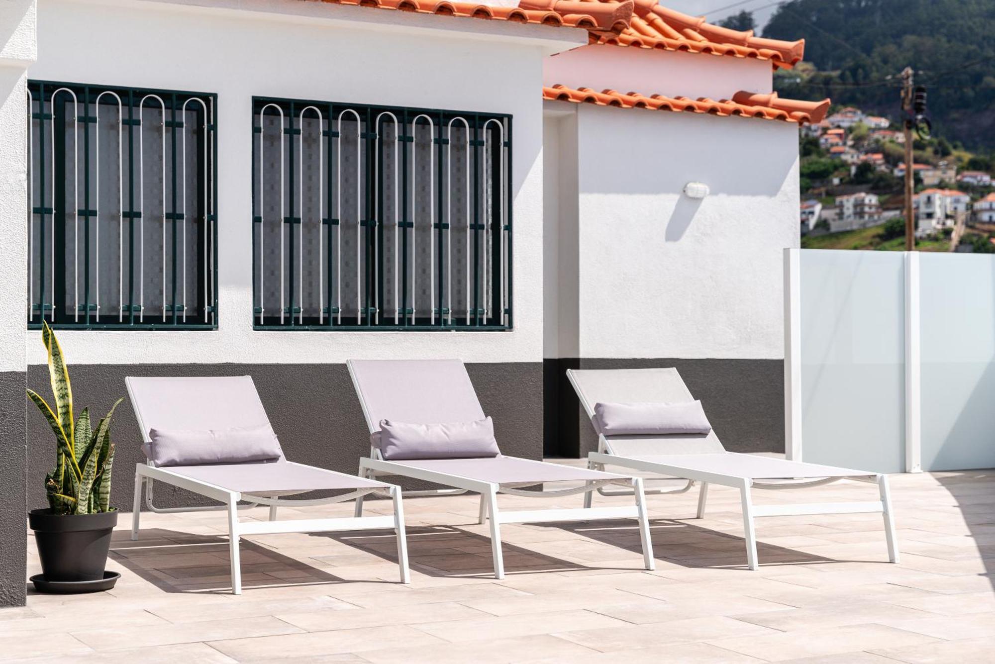 Holiday home Atouguia House
