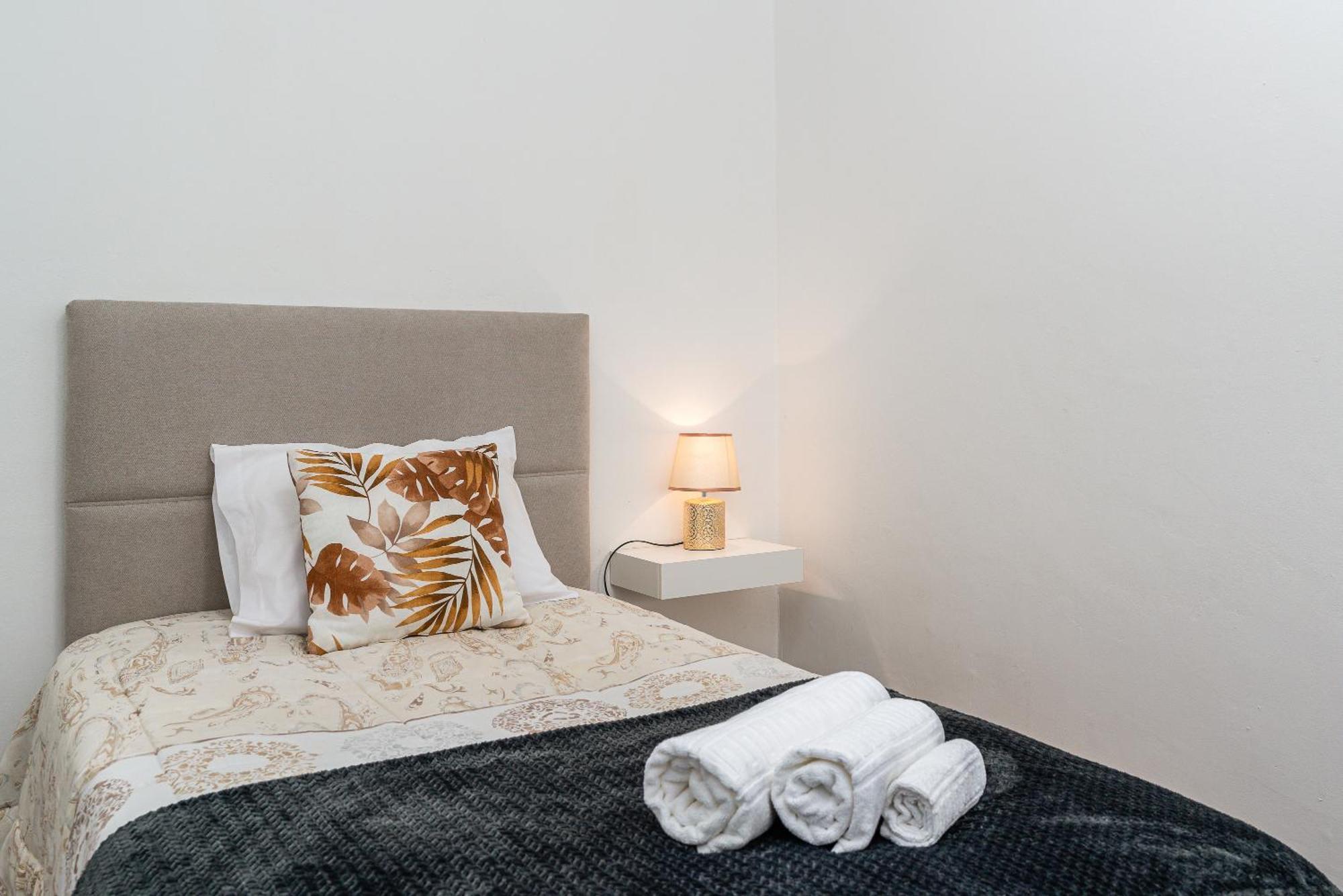 Atouguia House Holiday home