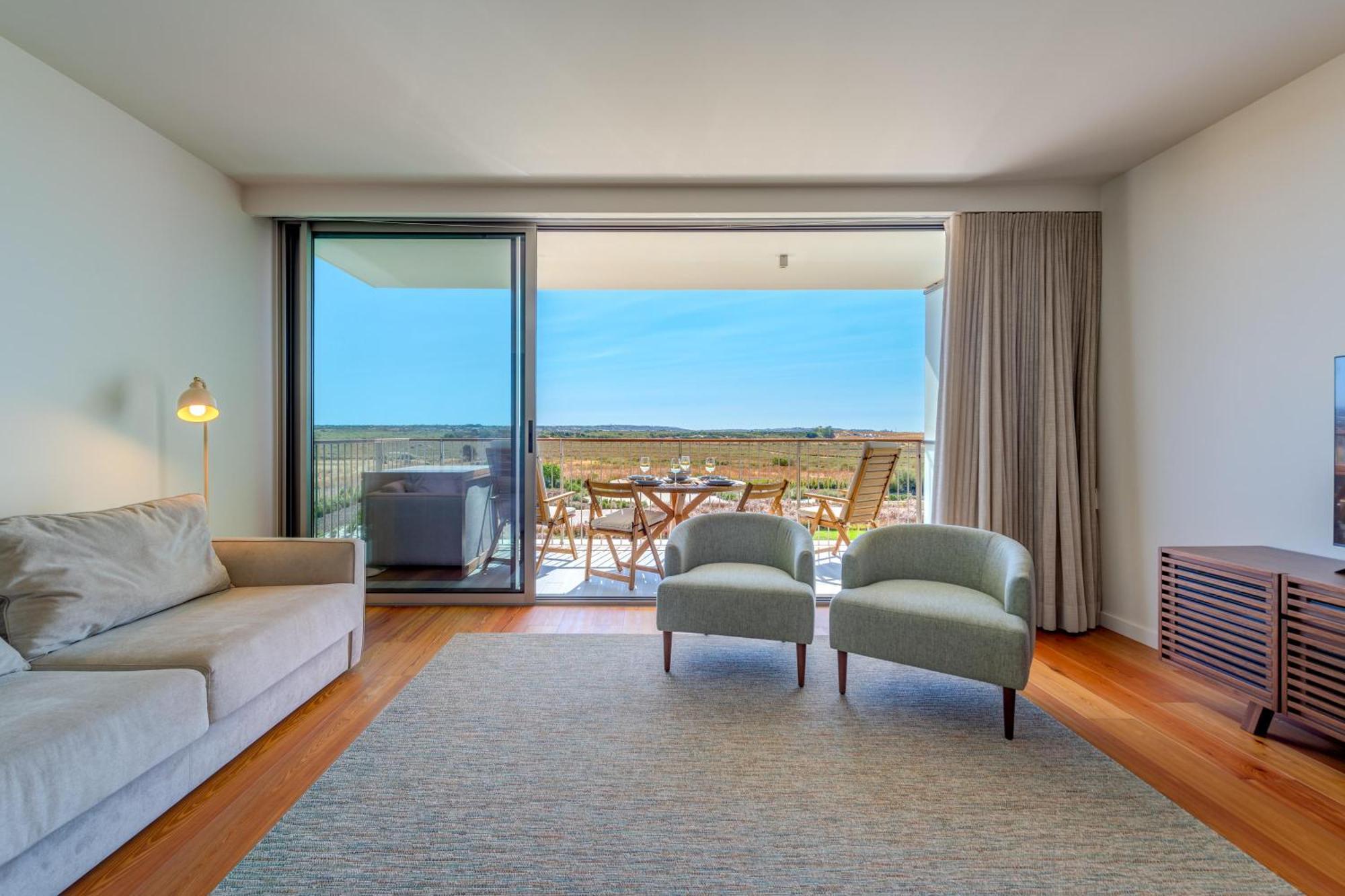 Cond Bayline - T2 - - Pool - Gym - Wifi - Nemo - By Bedzy * Armacao de Pera
