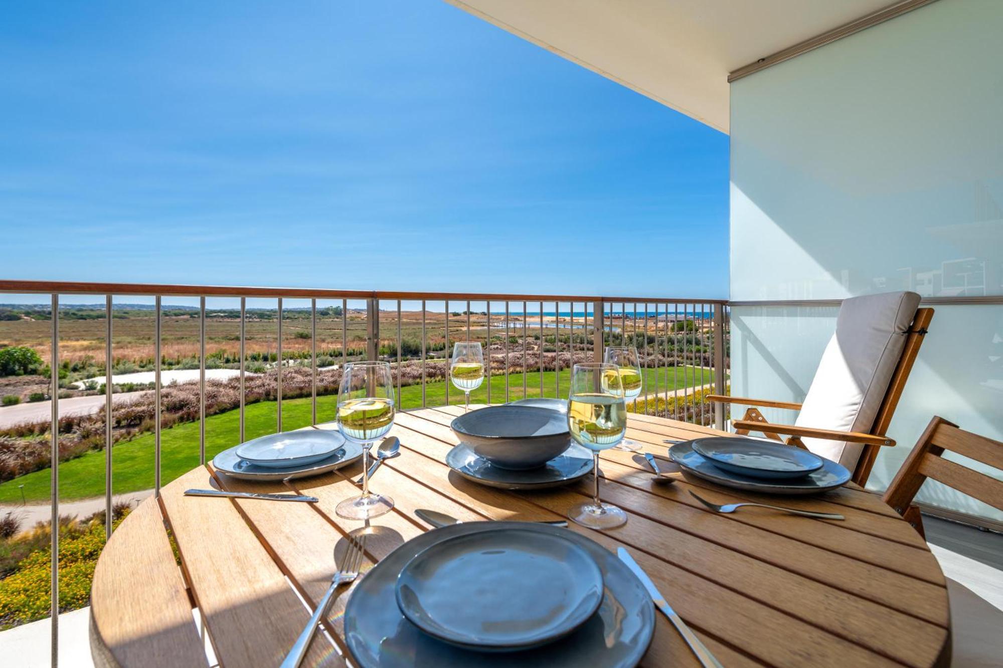Apartment Cond Bayline - T2 - - Pool - Gym - Wifi - Nemo - By Bedzy