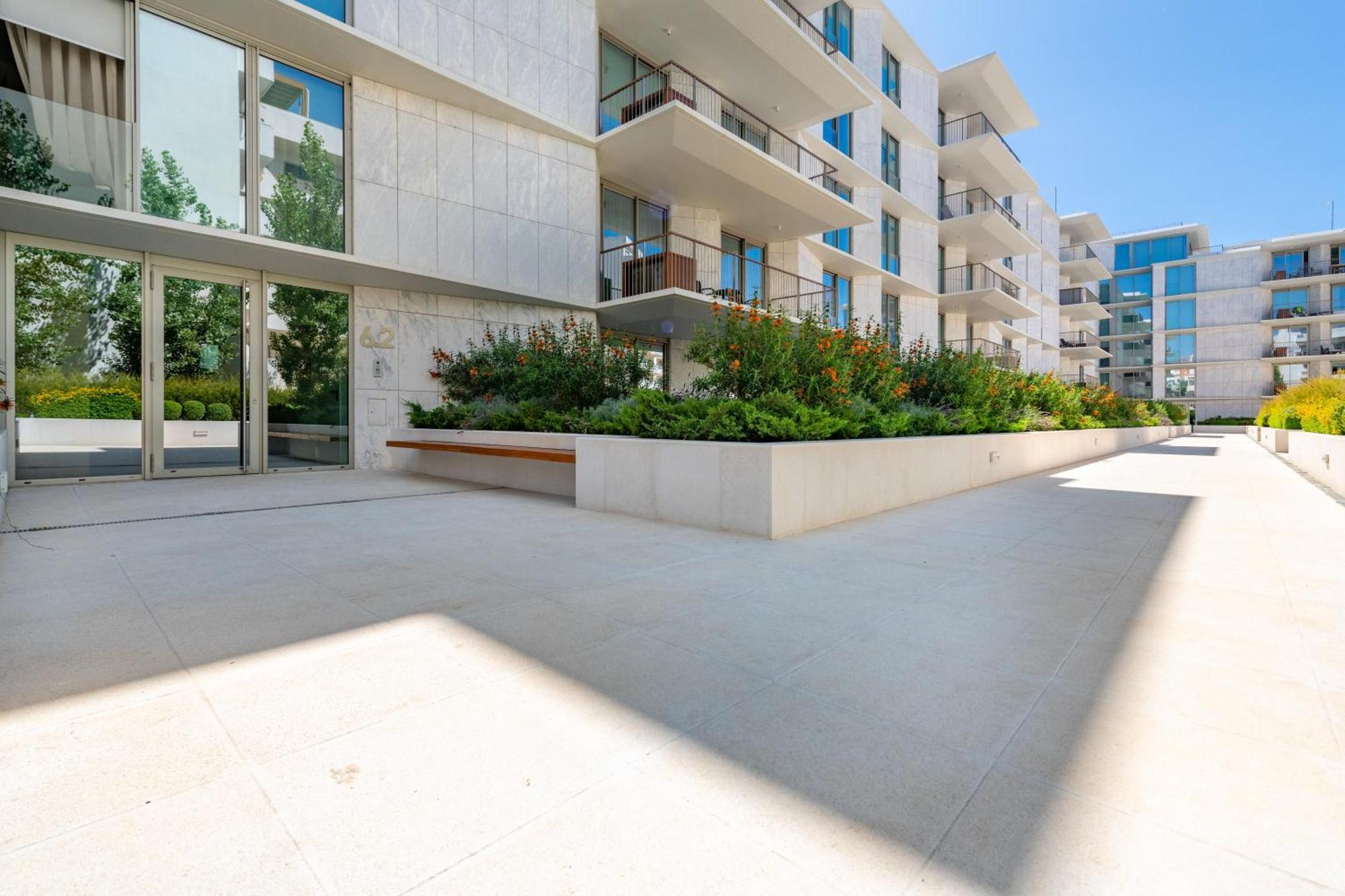 Apartment Cond Bayline - T2 - - Pool - Gym - Wifi - Nemo - By Bedzy