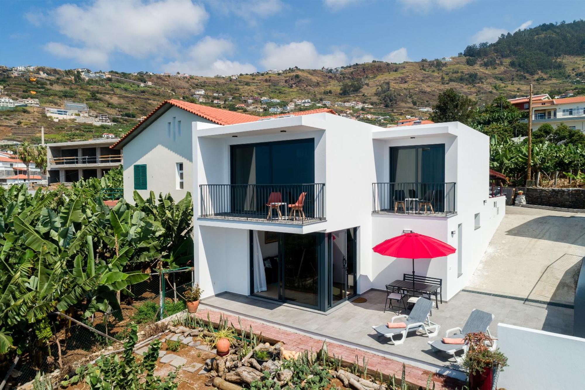 Mouras House, Holiday home *