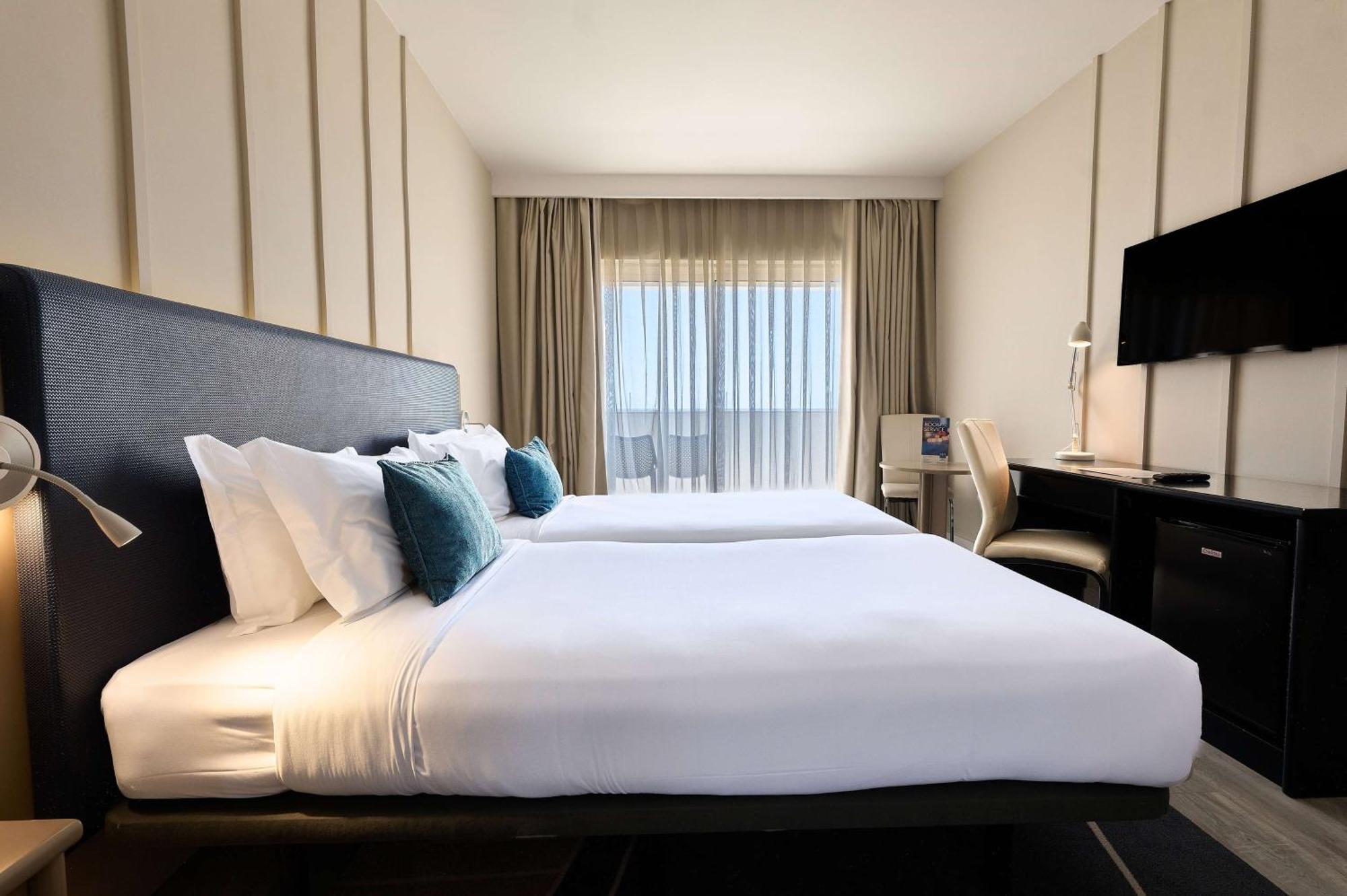 Tryp By Wyndham Lisboa Caparica Mar 4* Costa da Caparica