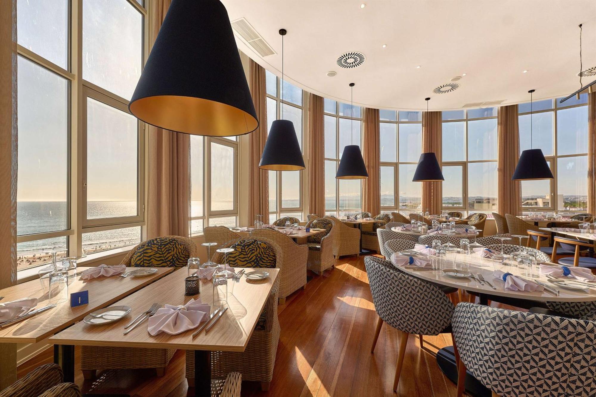 Tryp By Wyndham Lisboa Caparica Mar Hotel 4*