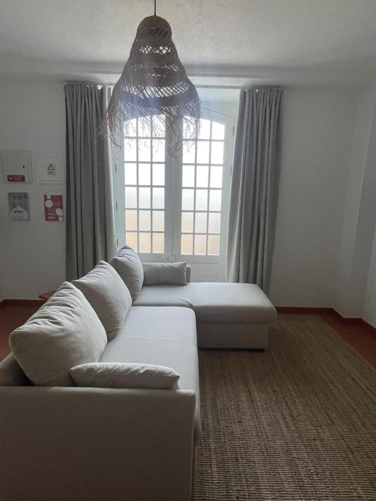 Mar D'abstracao Apartment