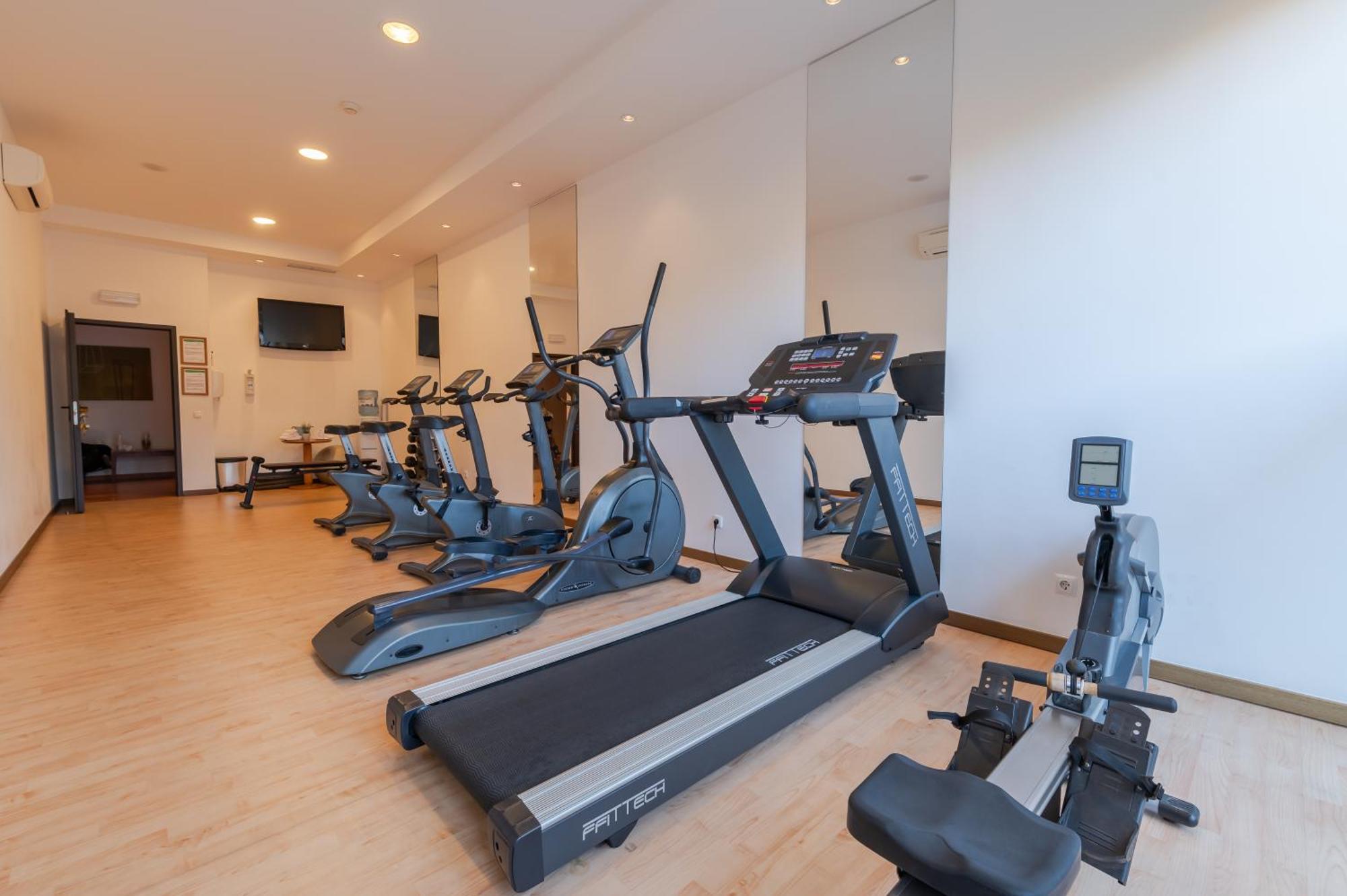Pestana Park Aparthotel 4*